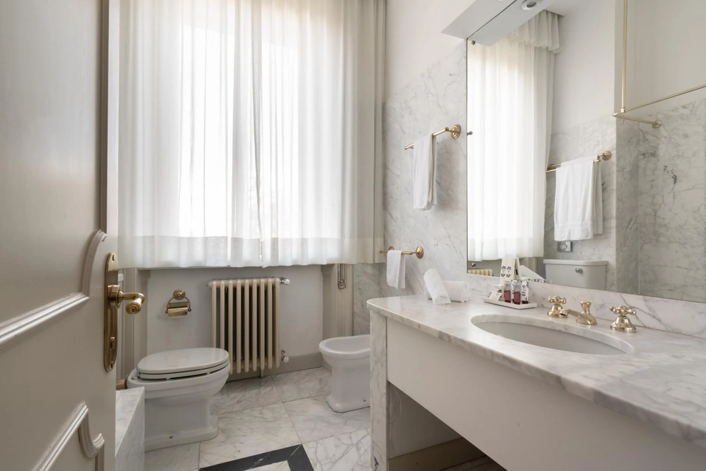 Bathroom in Palace Grand Hotel Varese