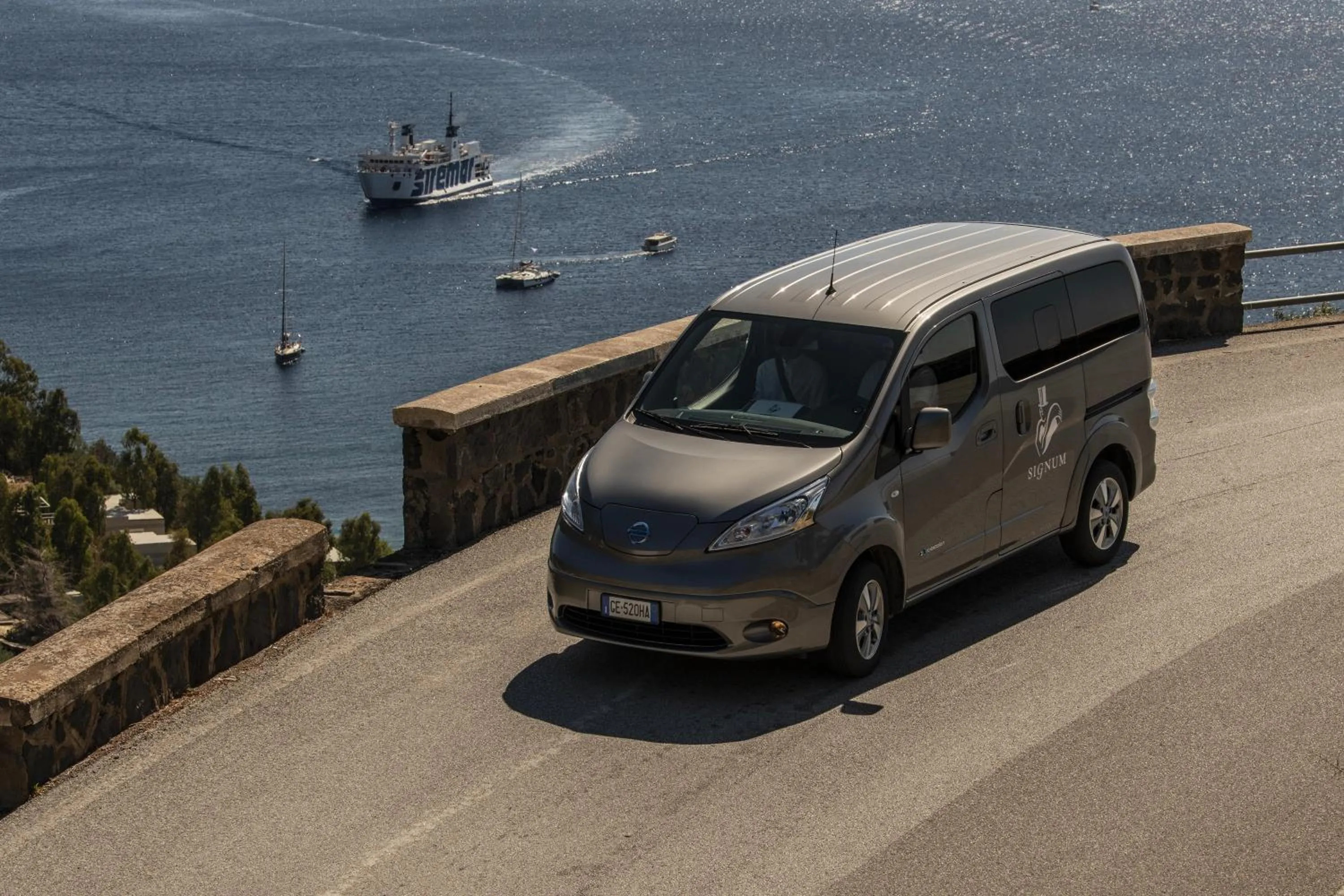 shuttle in Hotel Signum