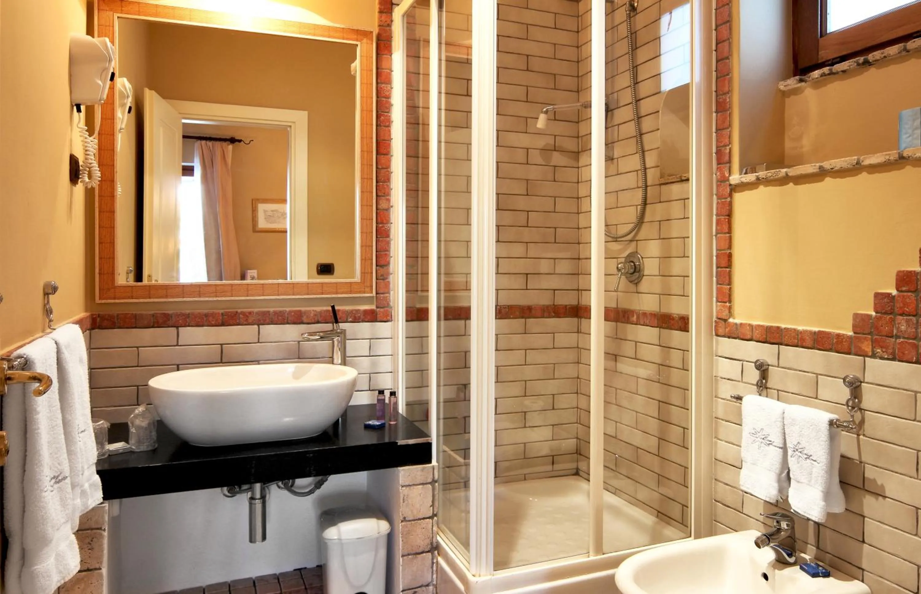 Bathroom in Hotel Villa Enrica - Aeolian Charme