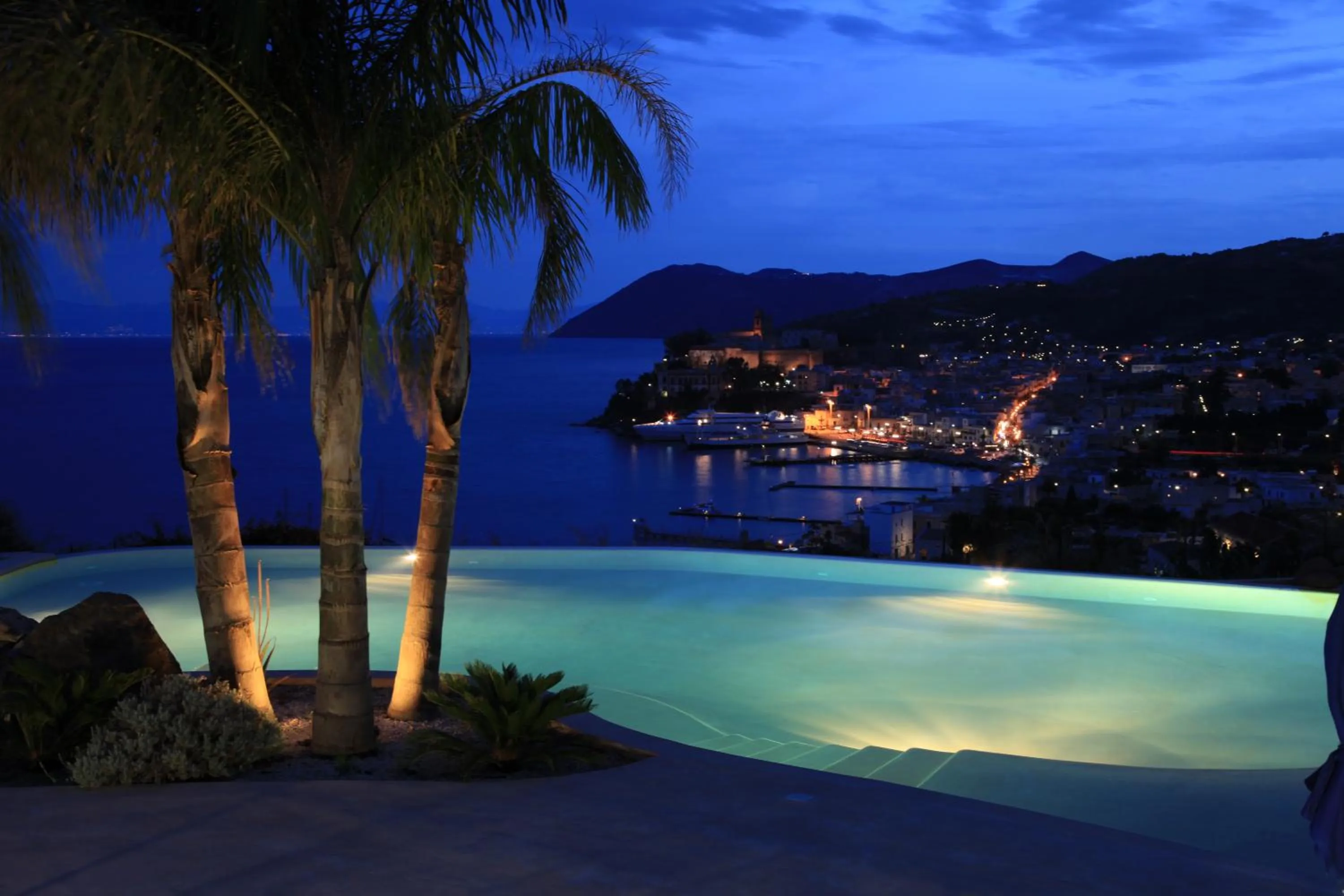 Summer in Hotel Villa Enrica - Aeolian Charme