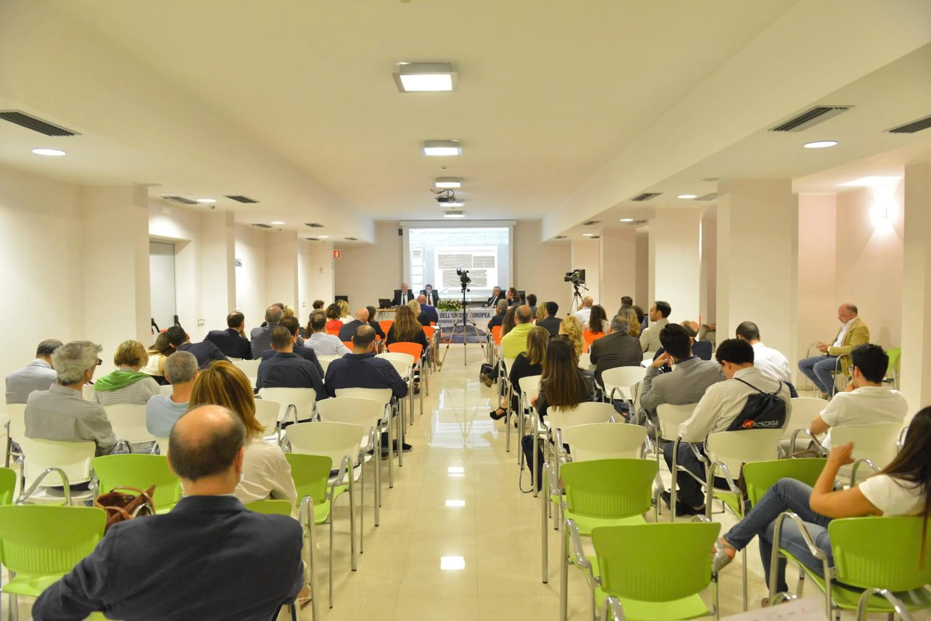 Business facilities in Hotel Mareluna