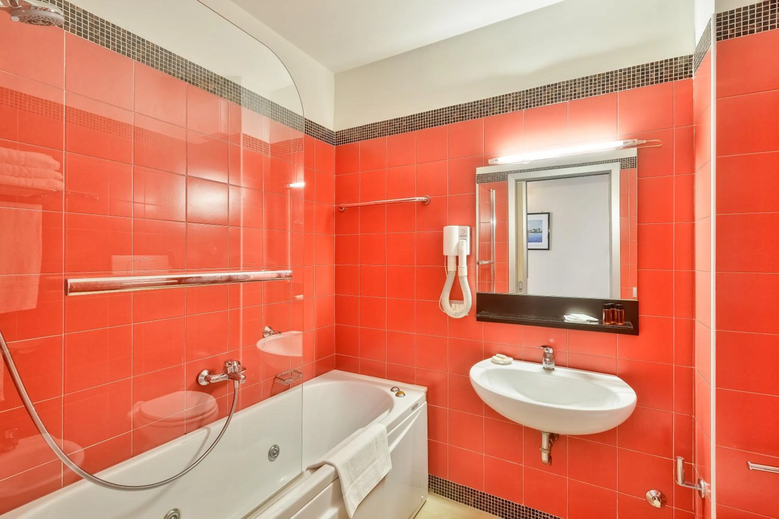 Bathroom in Hotel Mareluna