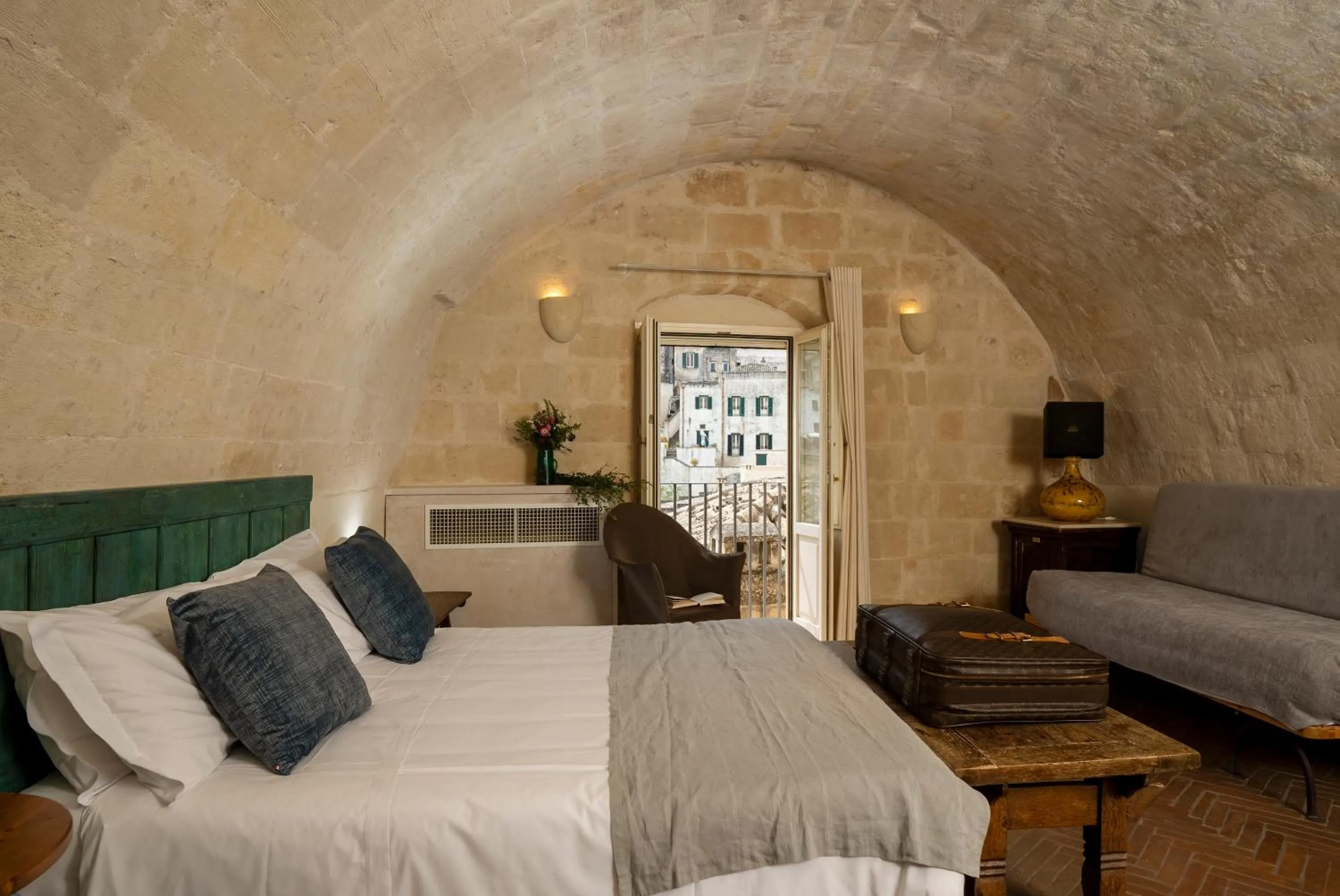 Bedroom, Bed in Locanda Di San Martino Hotel & Thermae Romanae