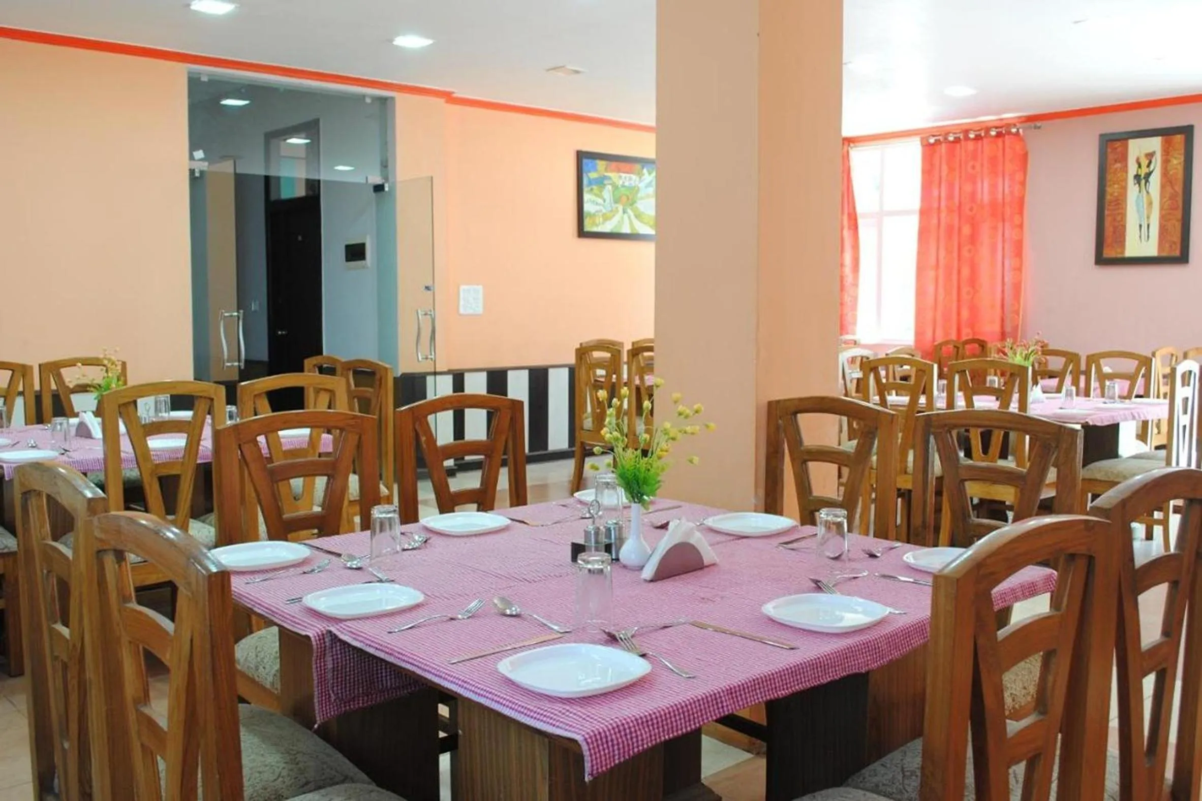 Restaurant/places to eat in Binsar Eco Resort, Binsar - Uttarakhand