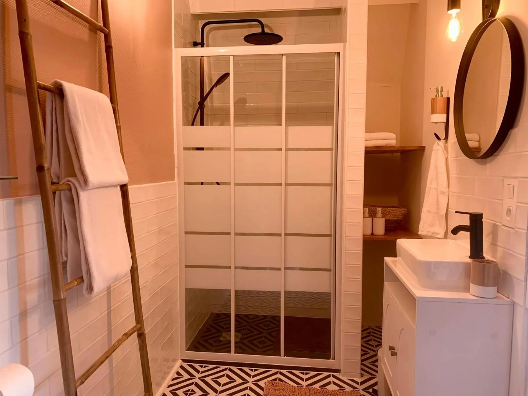 Bathroom in Brigitte et Moi