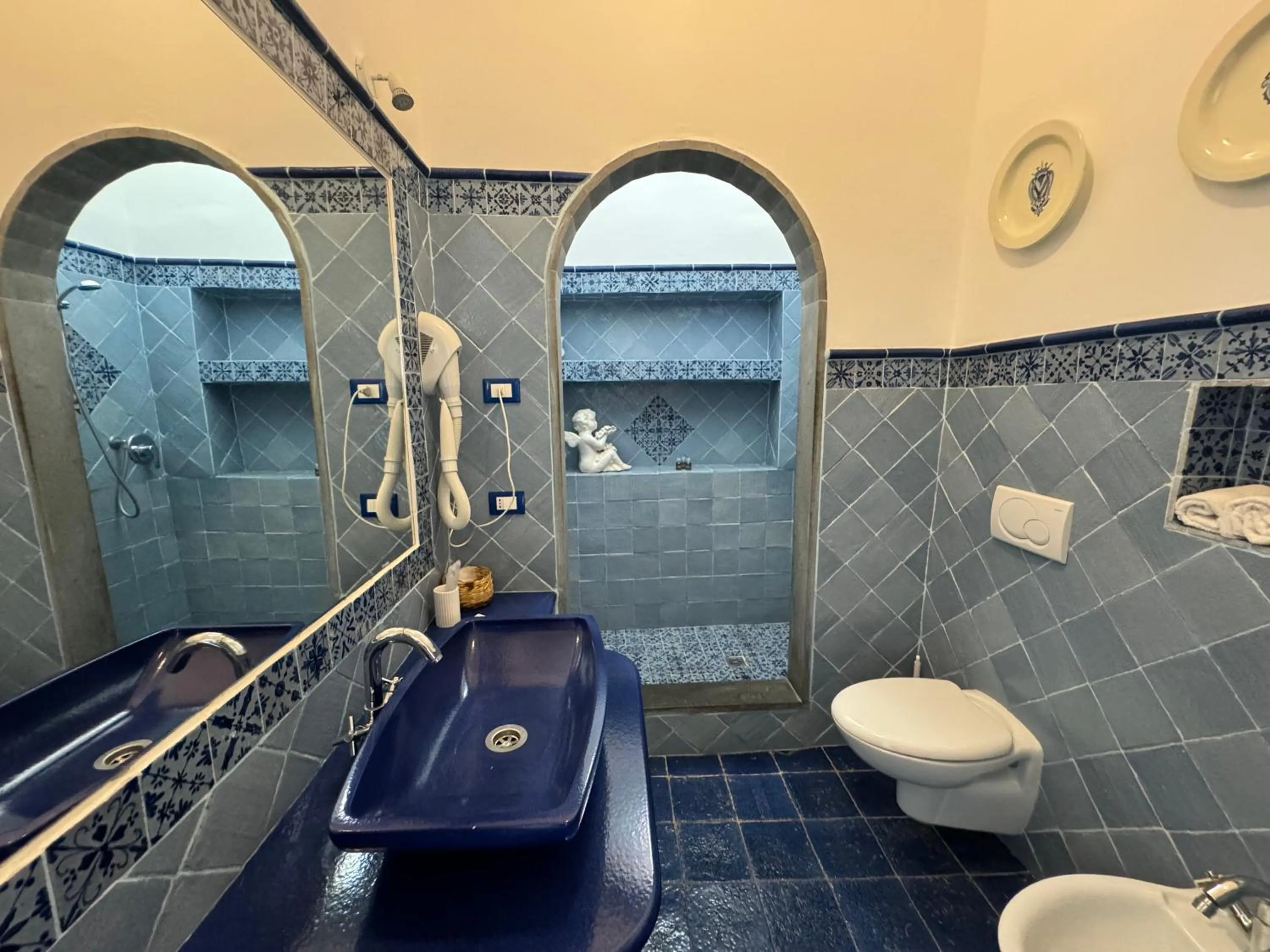 Shower in Hotel Lisca Bianca