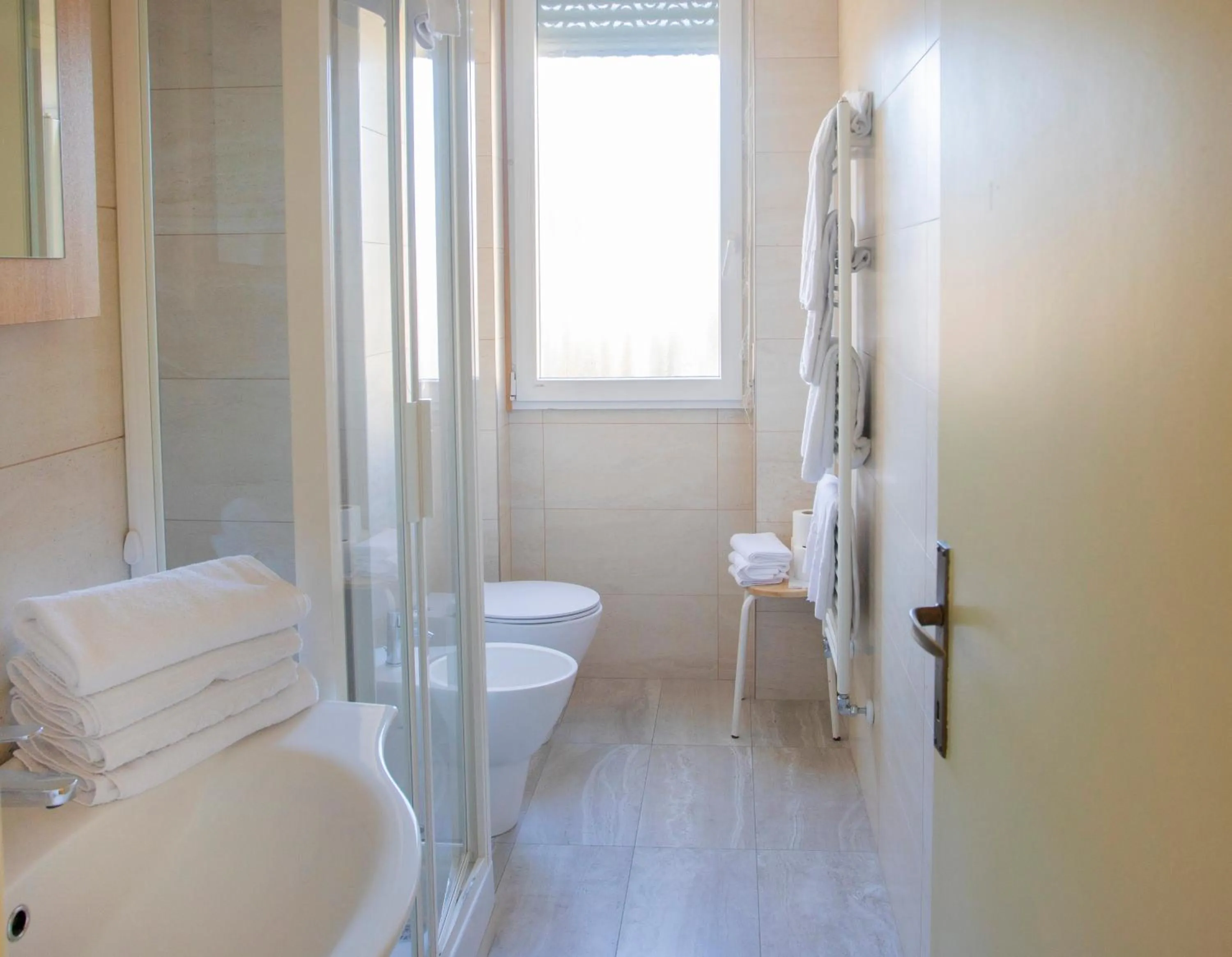 Shower in Hotel Meeting