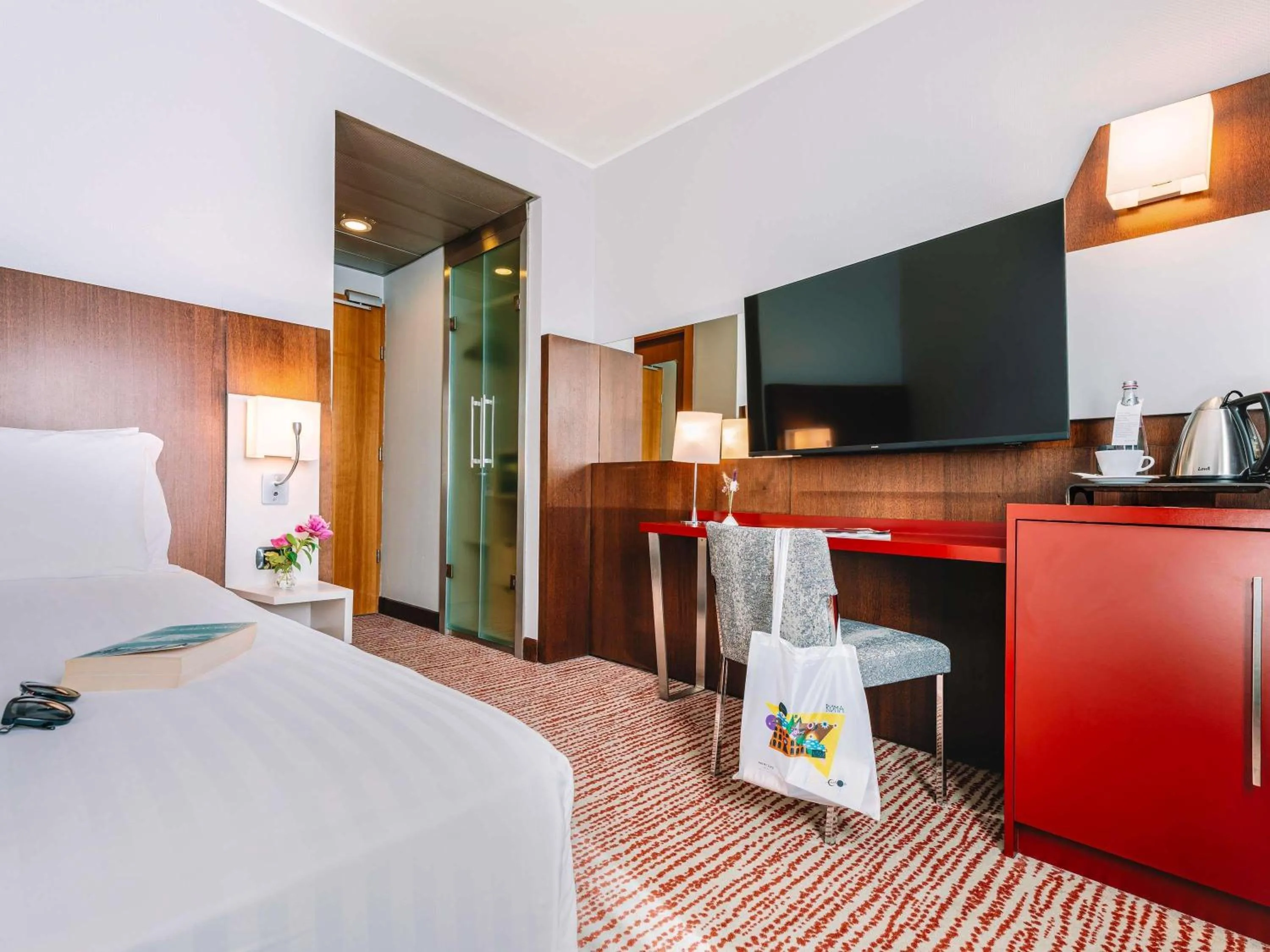 Bedroom, Bed in Mercure Roma Piazza Bologna