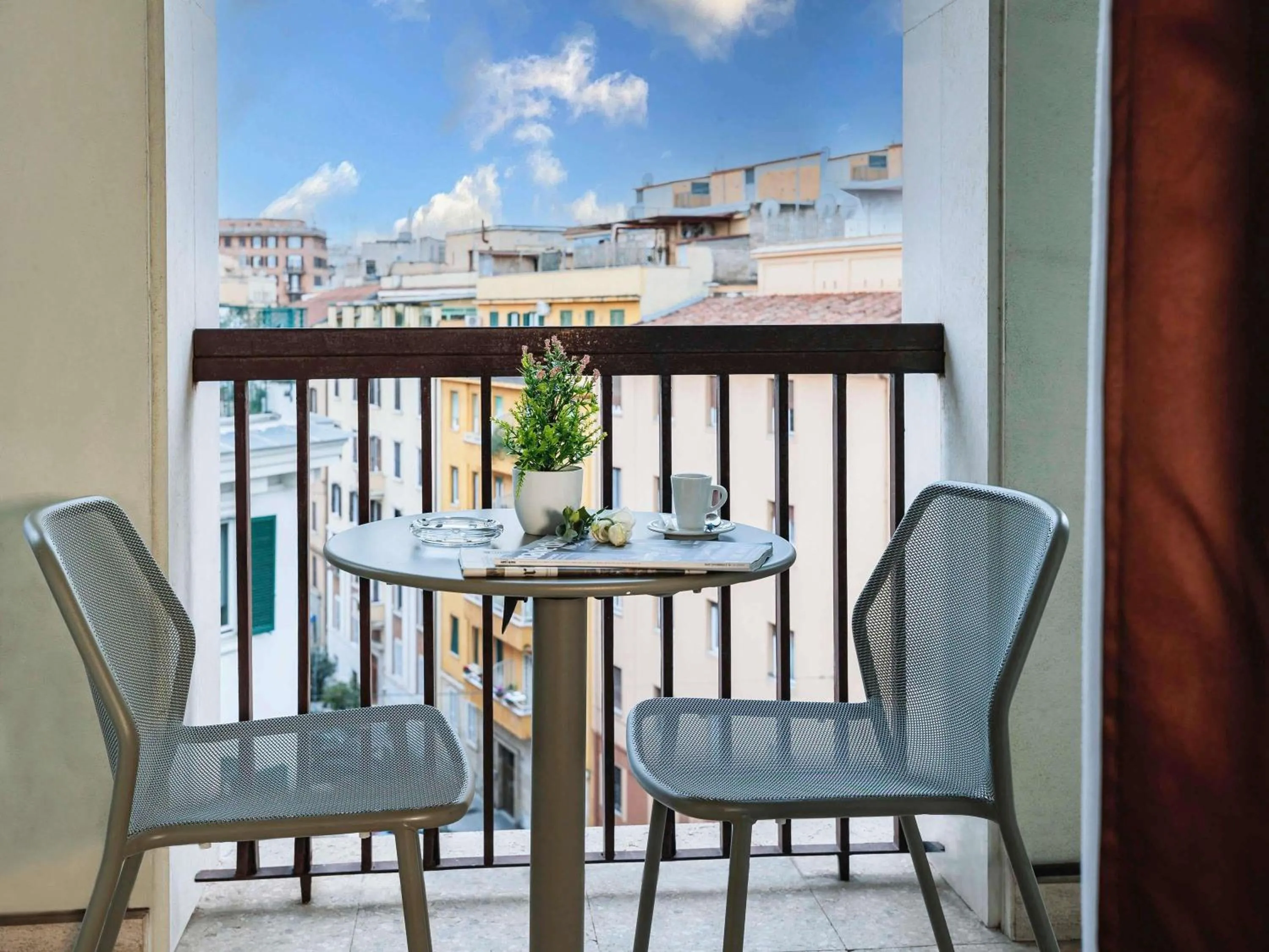 Bedroom in Mercure Roma Piazza Bologna