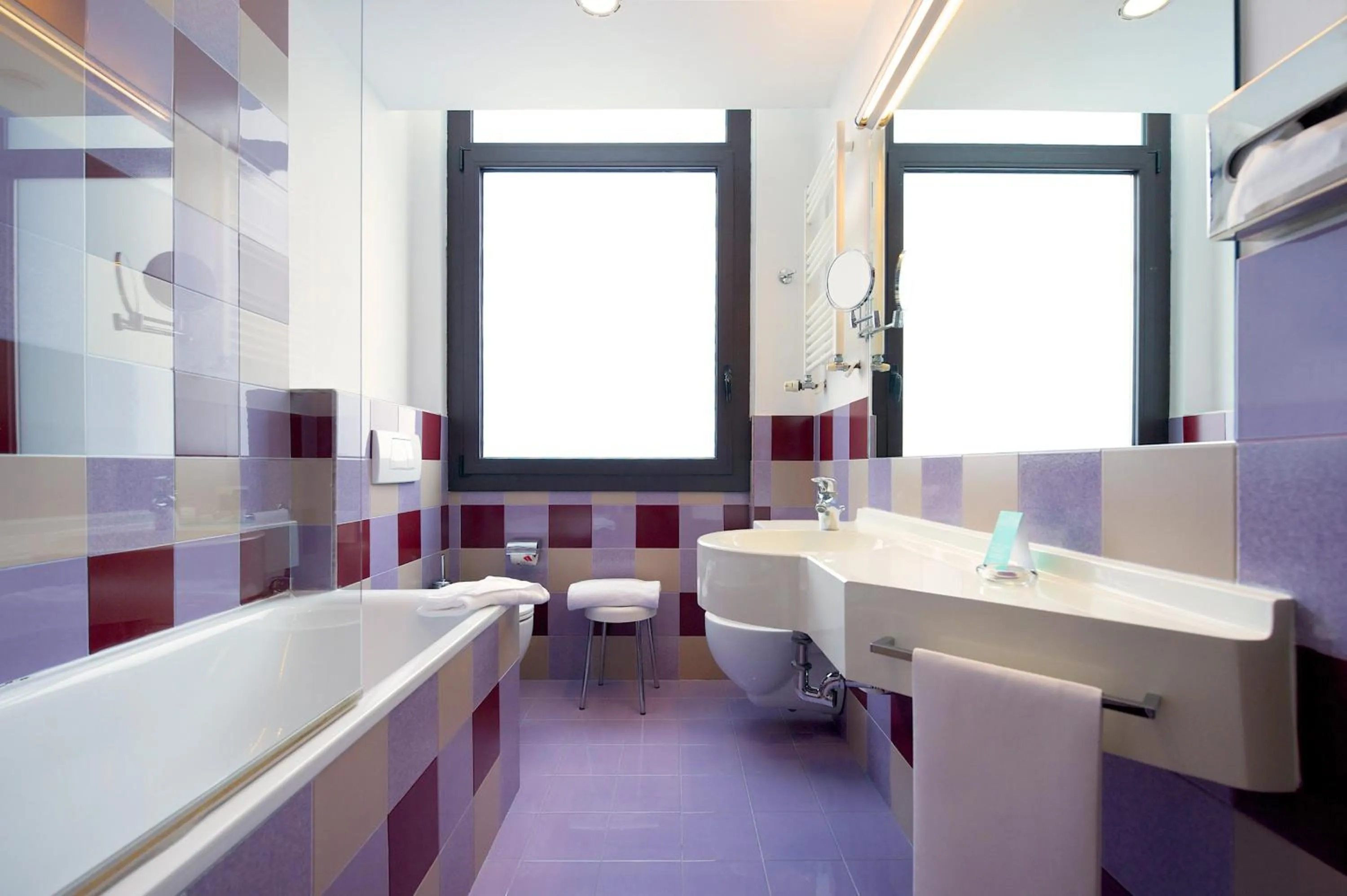 Bathroom in Mercure Roma Piazza Bologna