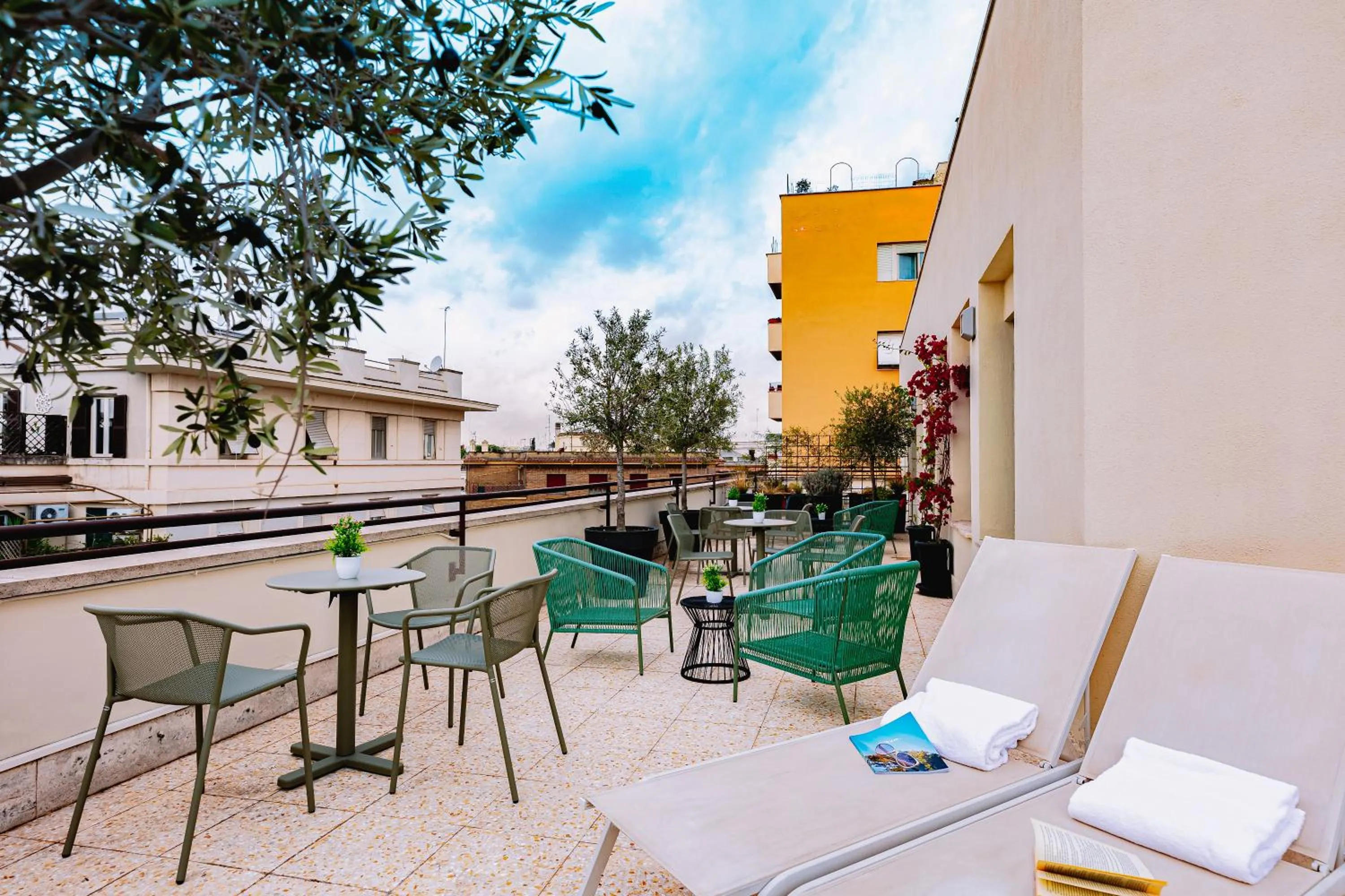 Property building in Mercure Roma Piazza Bologna