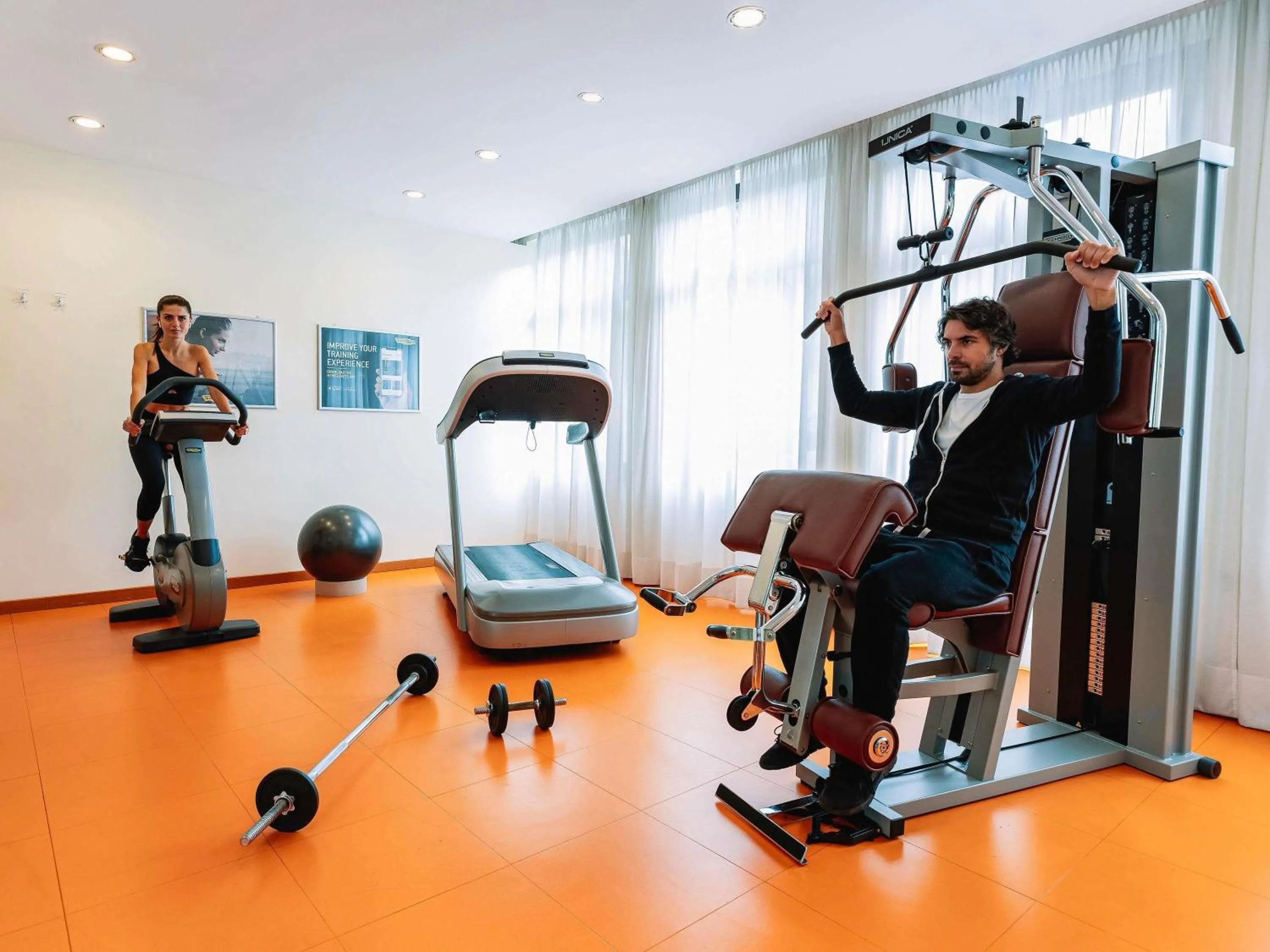 Fitness centre/facilities in Mercure Roma Piazza Bologna
