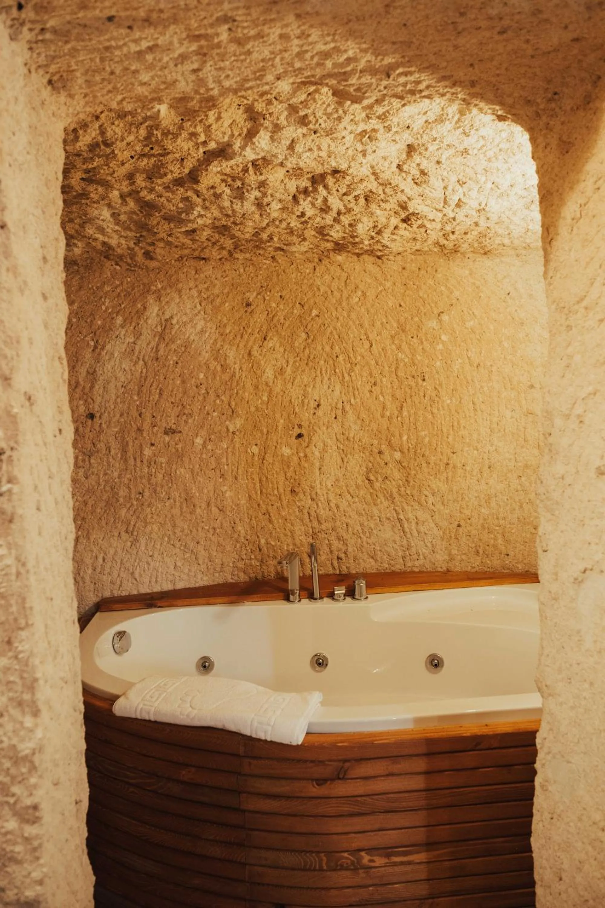 Hot Tub in Juno Cappadocia