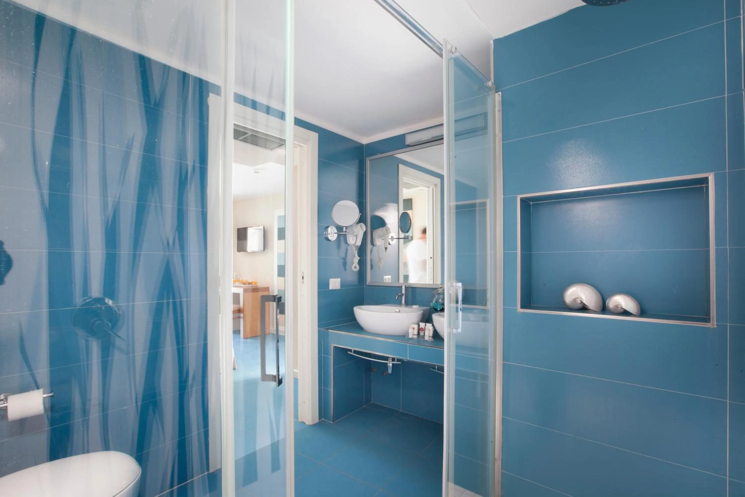 Shower in Mar Hotel Alimuri