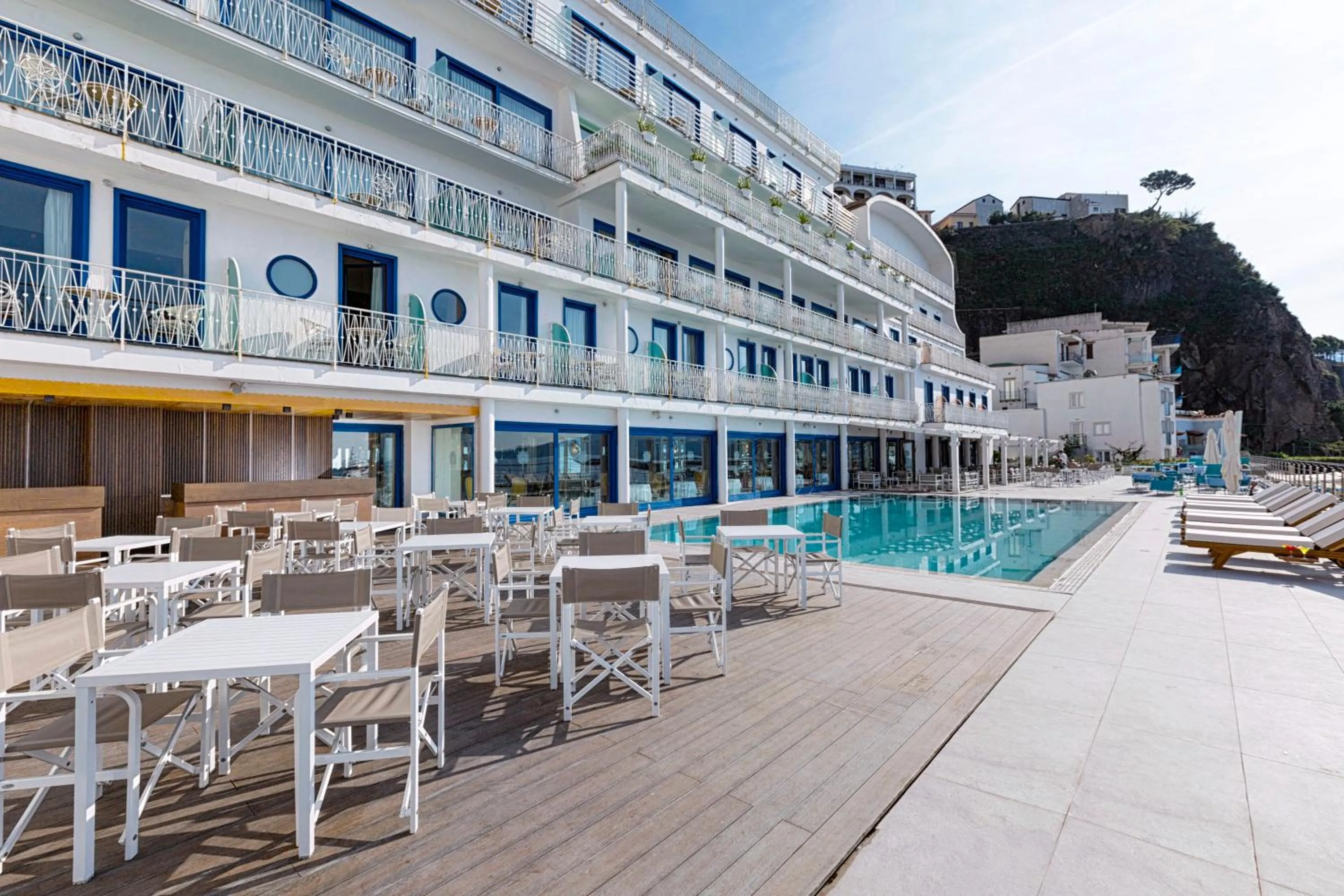 Swimming pool in Mar Hotel Alimuri
