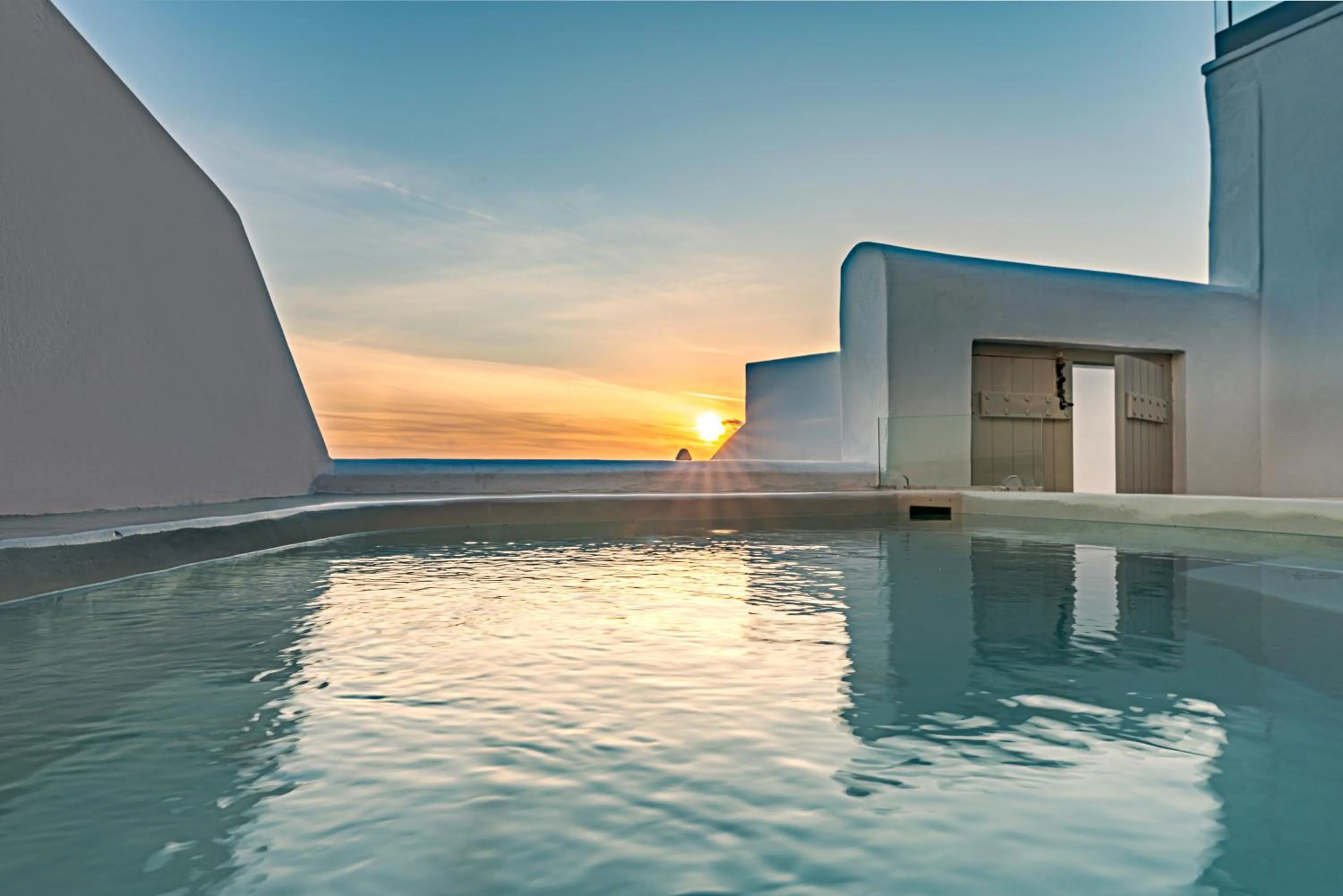 Sunset in Kaleidoscope Imerovigli Suites