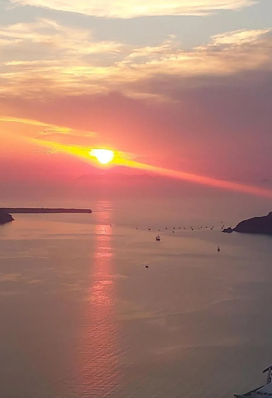 Natural landscape in Kaleidoscope Imerovigli Suites