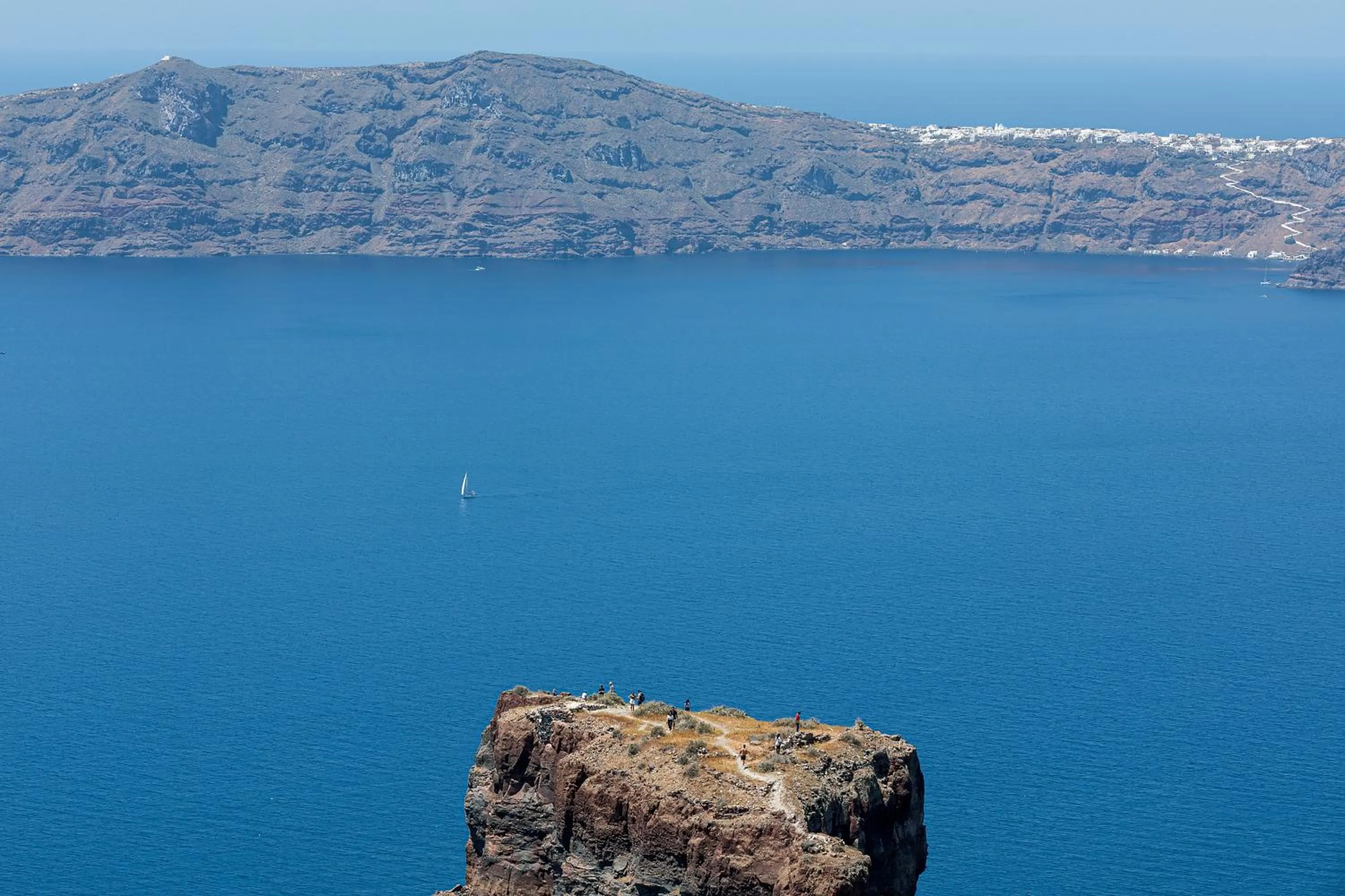 Natural landscape in Kaleidoscope Imerovigli Suites