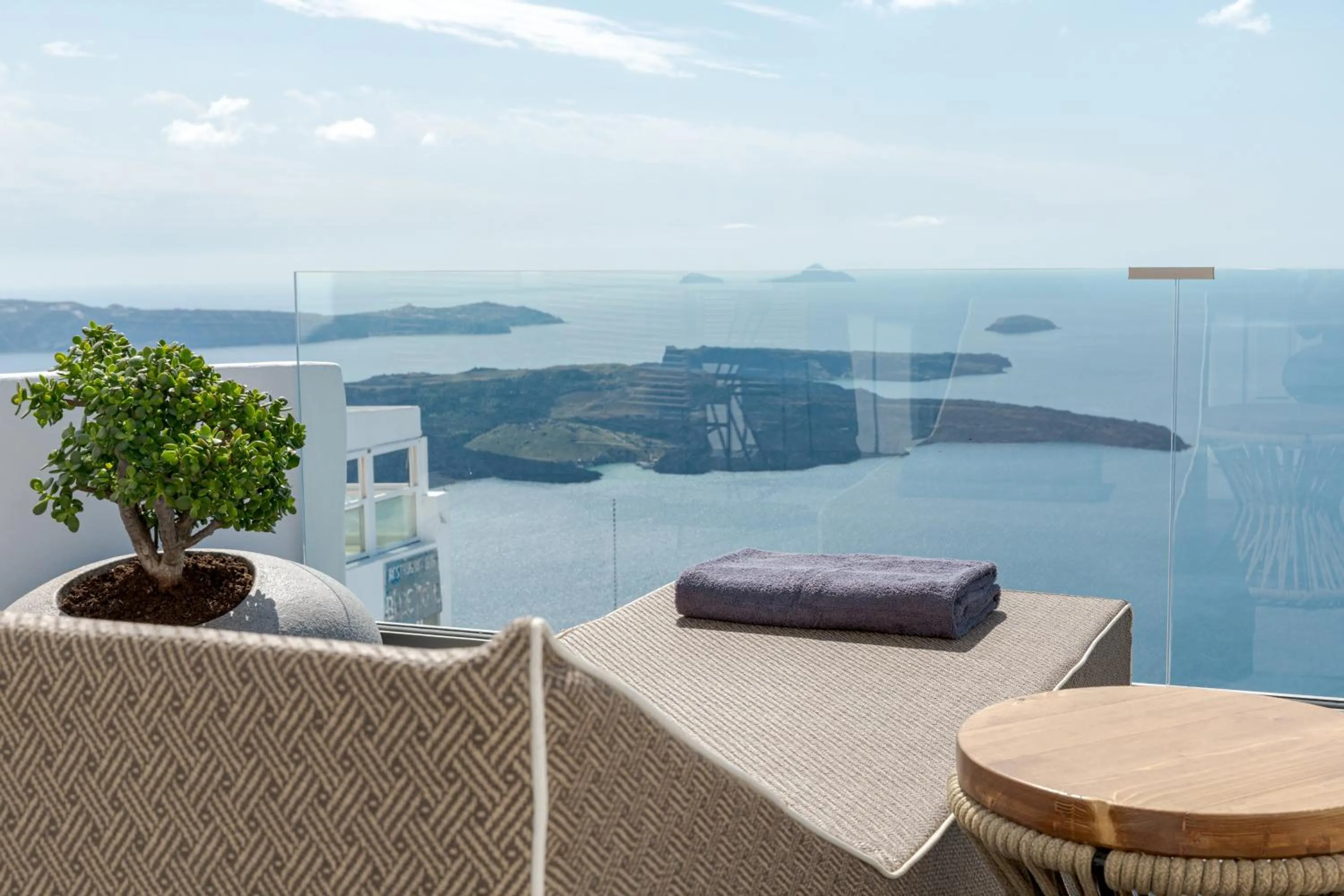 Balcony/Terrace in Kaleidoscope Imerovigli Suites