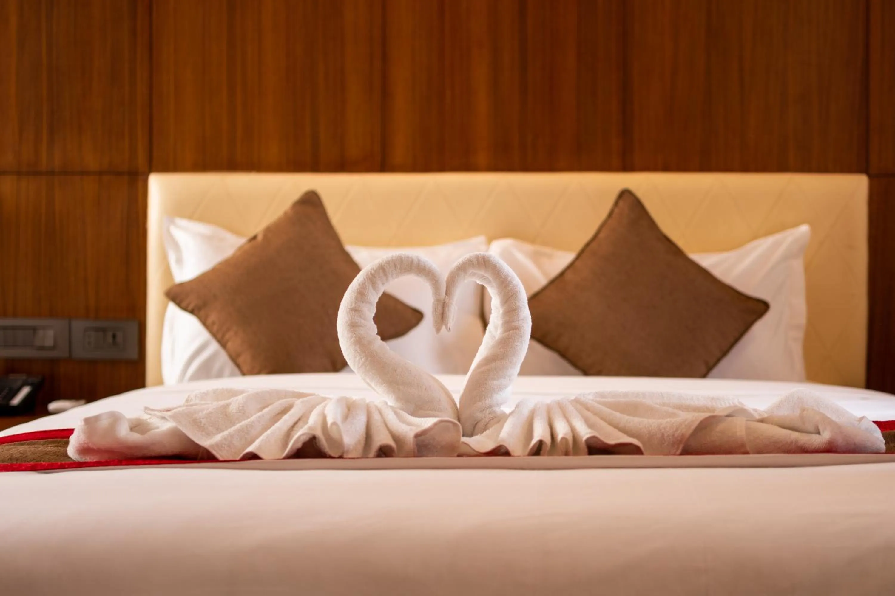 Bedroom, Bed in Hotel Kailash Kutee