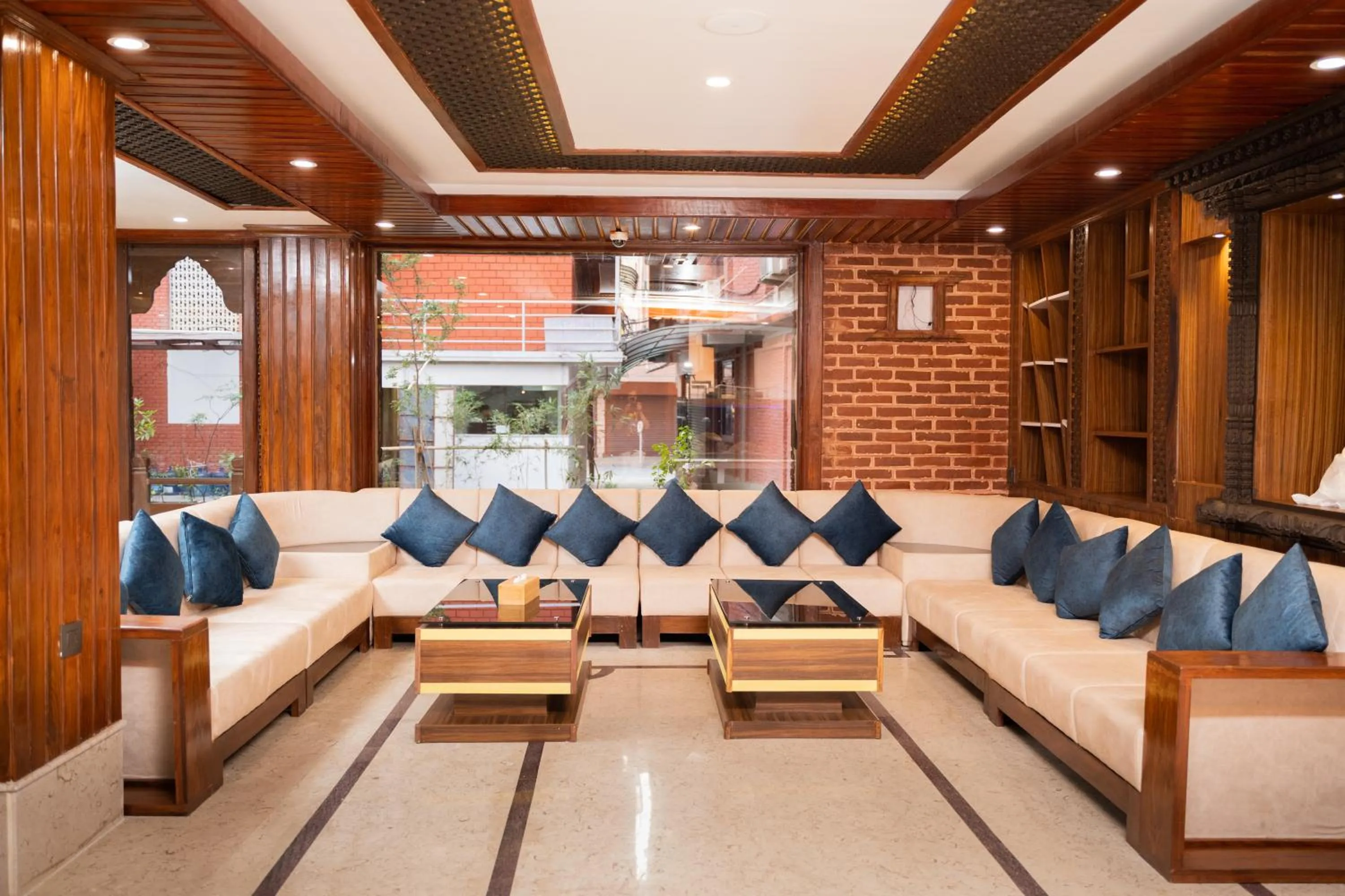 Lobby or reception in Hotel Kailash Kutee