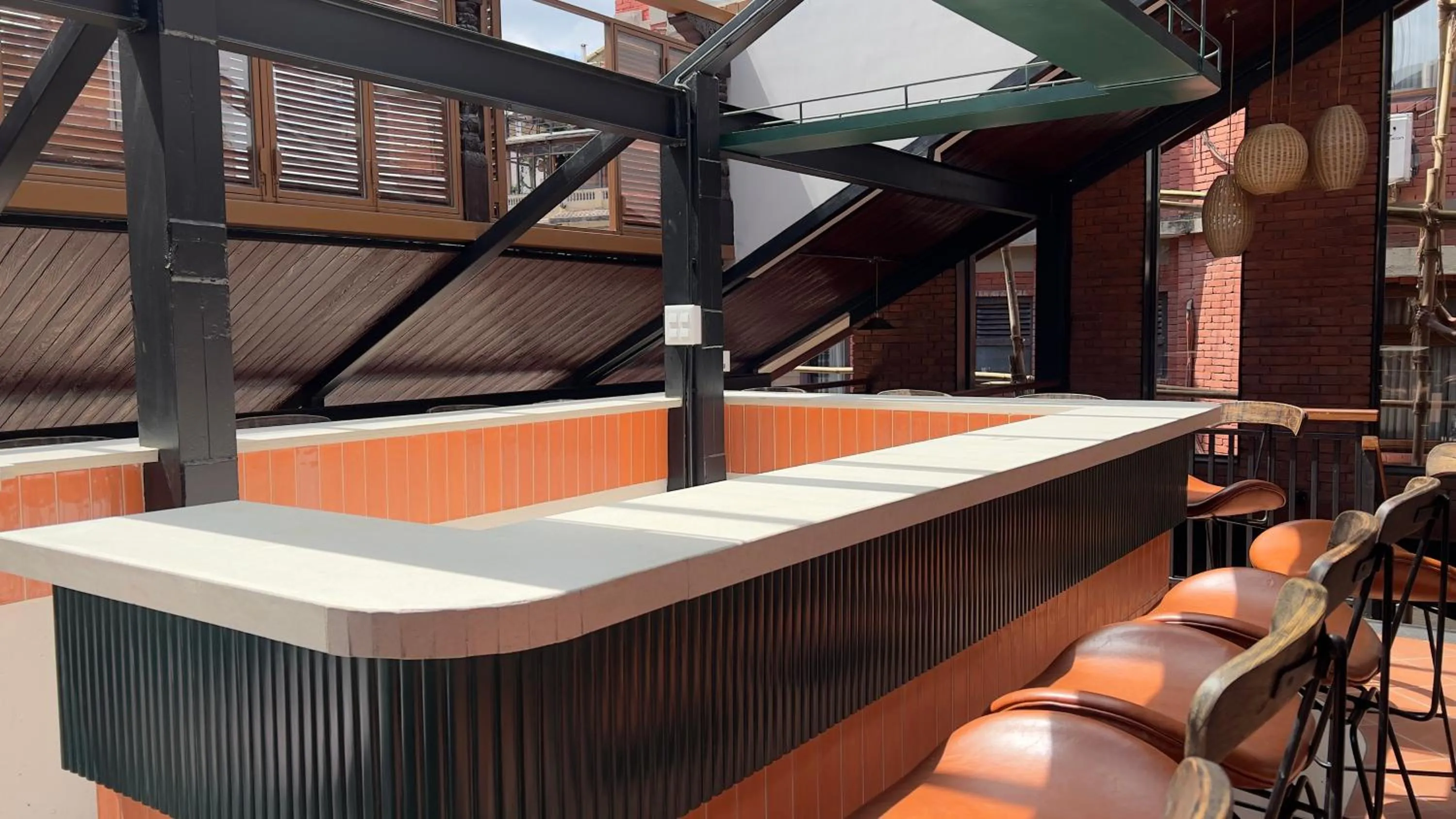 Restaurant/places to eat in Hotel Kailash Kutee