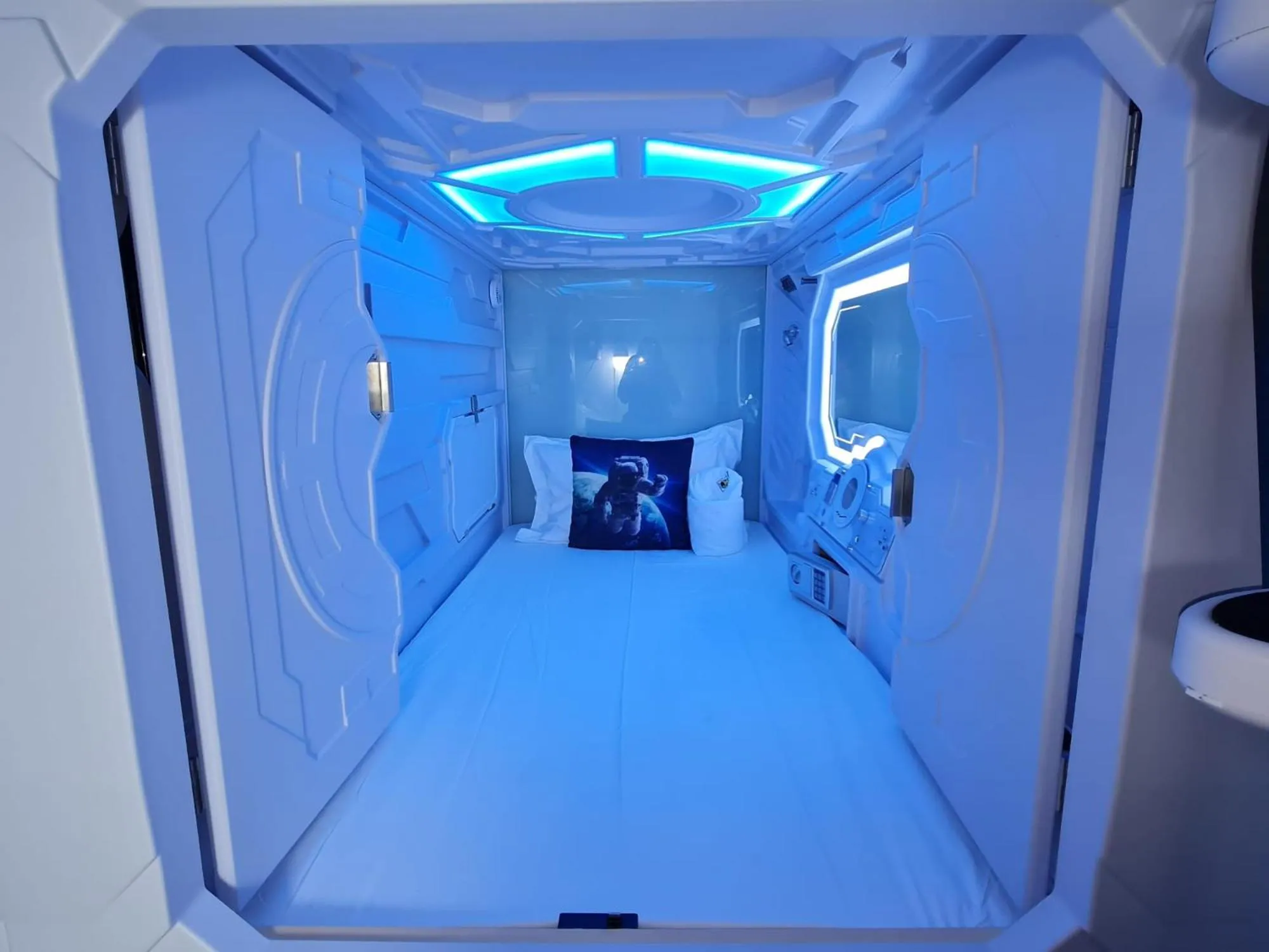 Bed in Galaxy Pods Capsule Hotel Boat Quay