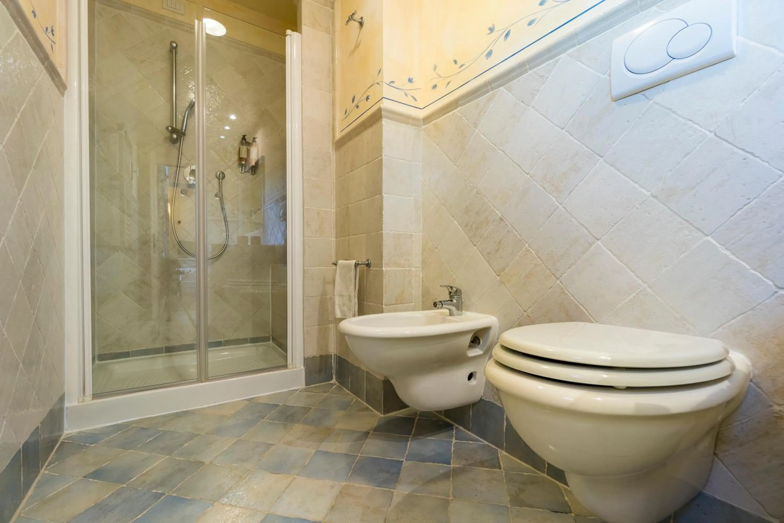 Toilet in Hotel Borgo Di Cortefreda - Place of Charme