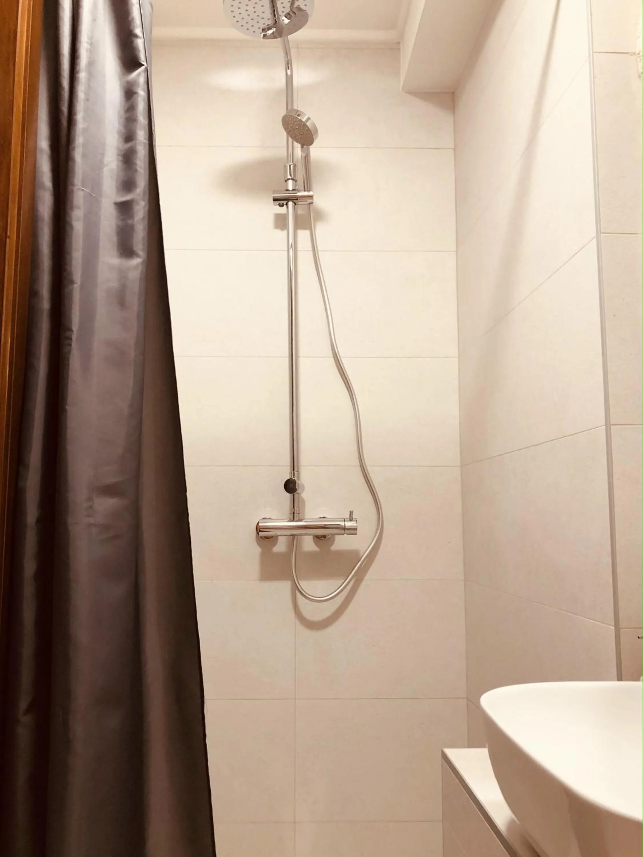 Toilet in Guesthouse Giraffe