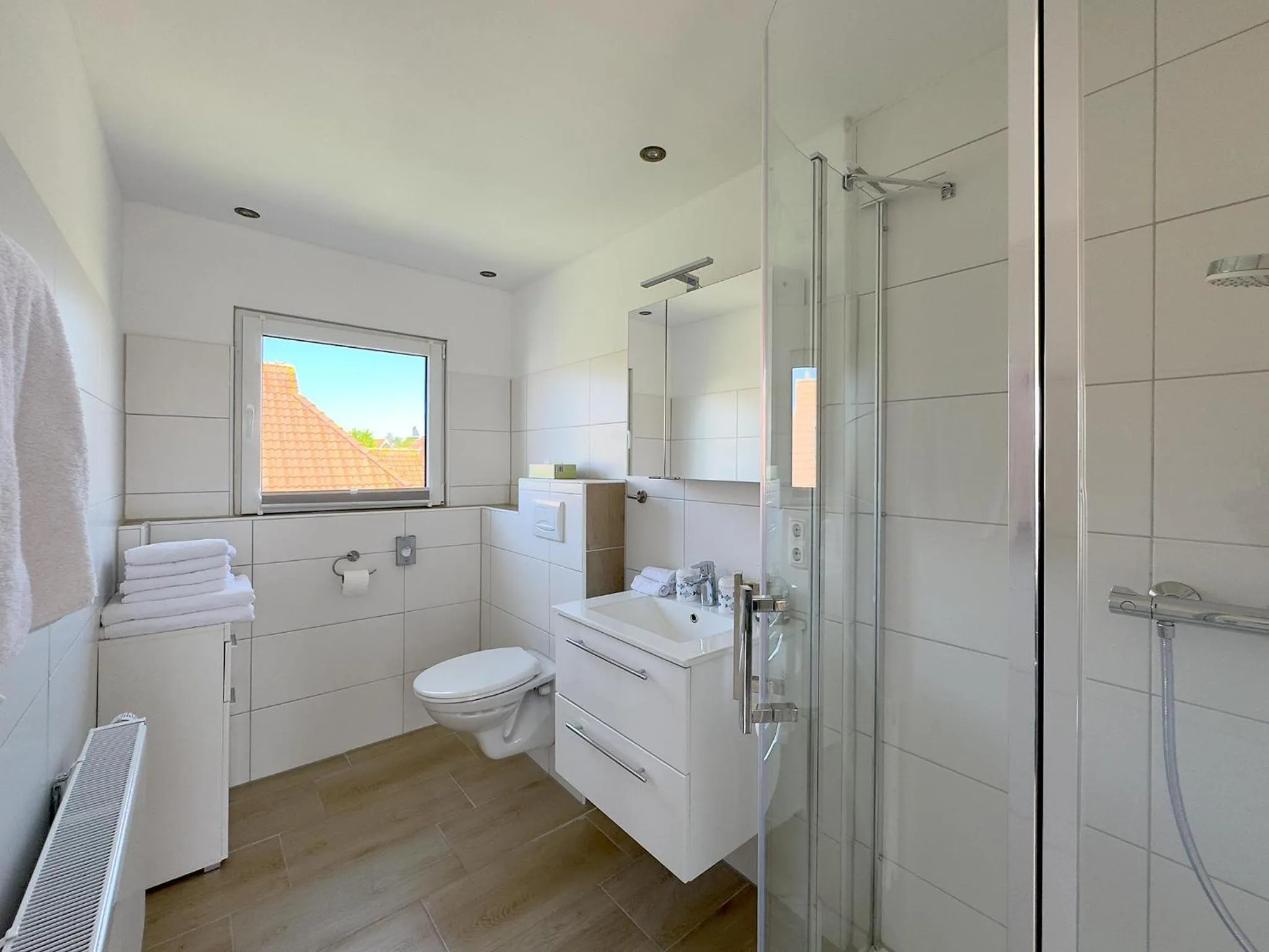 Shower in Marions Apartments Greetsiel