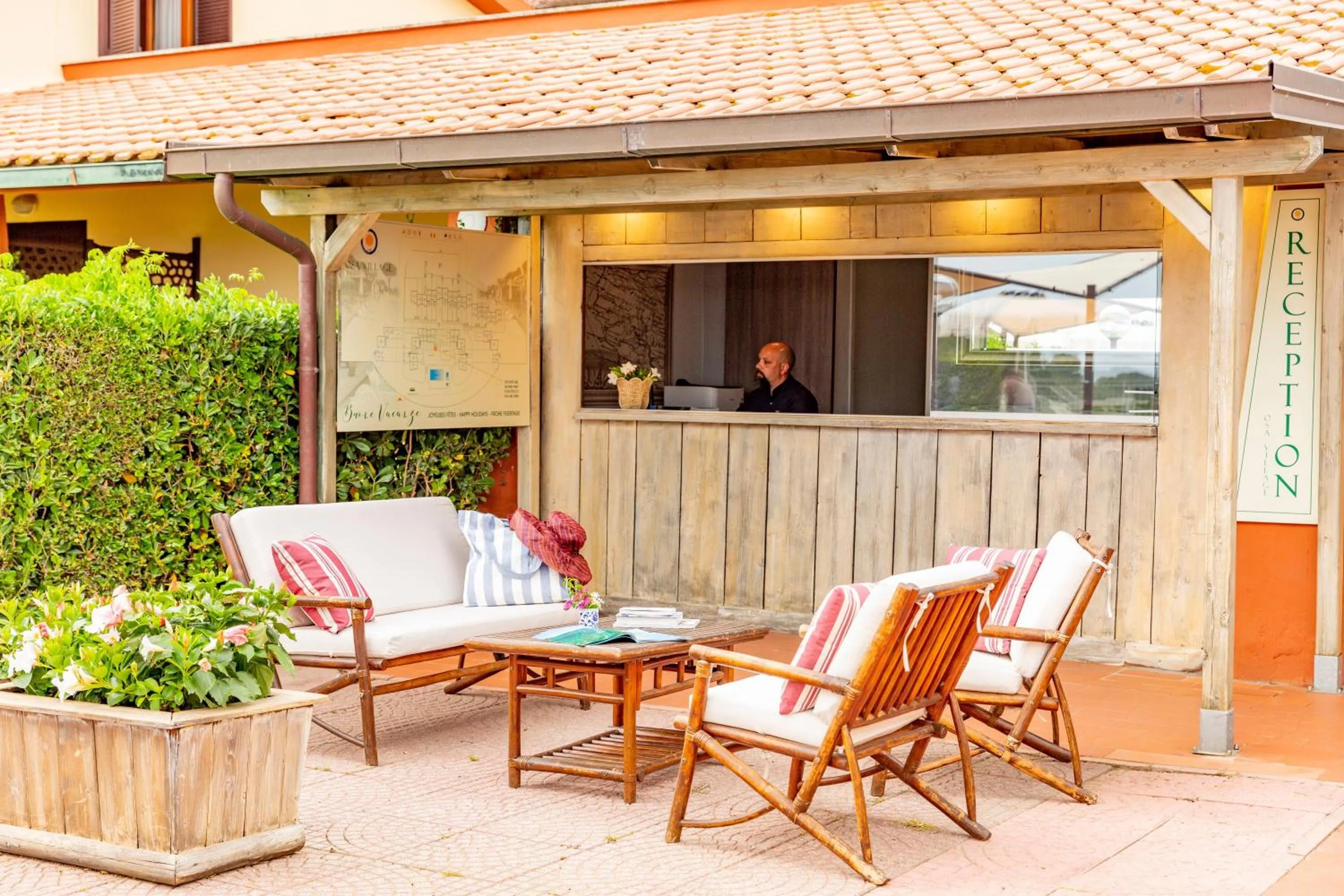 Lobby or reception in Argentario Osa Resort