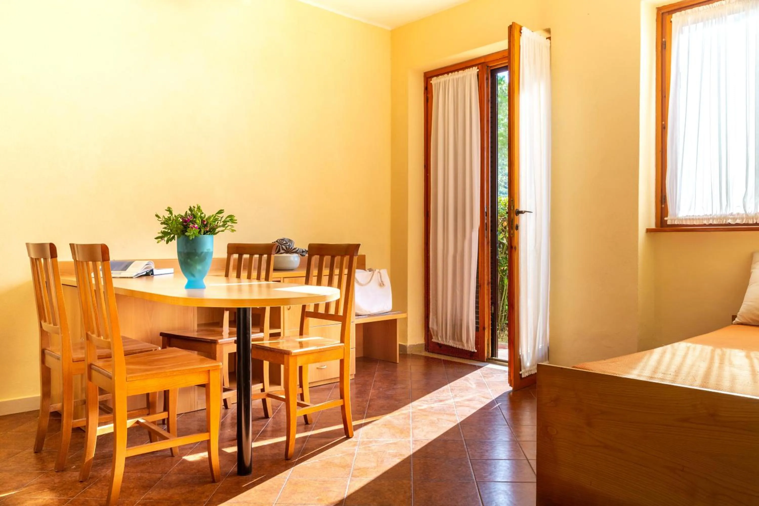 Photo of the whole room in Argentario Osa Resort