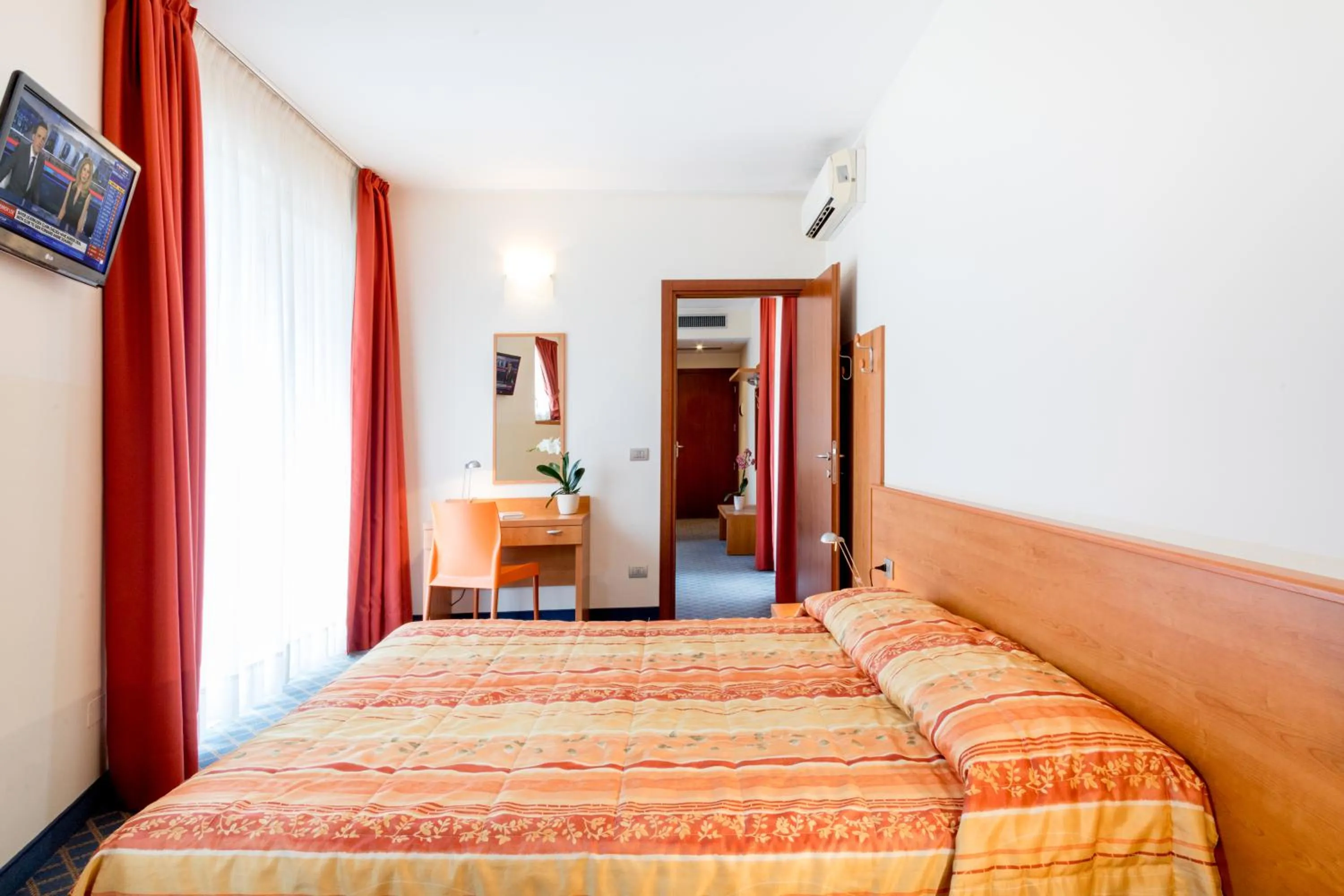 Photo of the whole room in Hotel San Vito