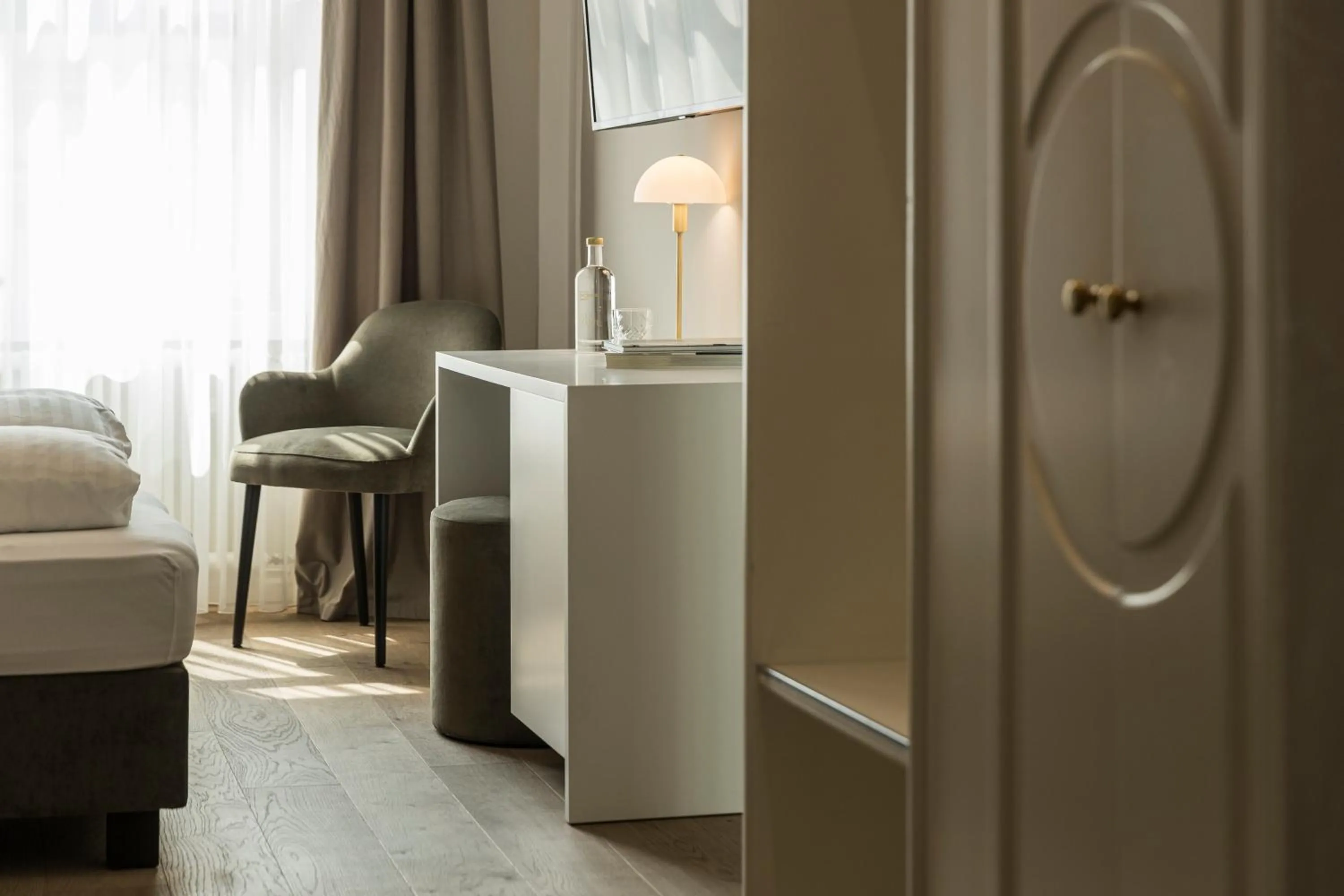 Property building, Bed in Hotel Europa Splendid