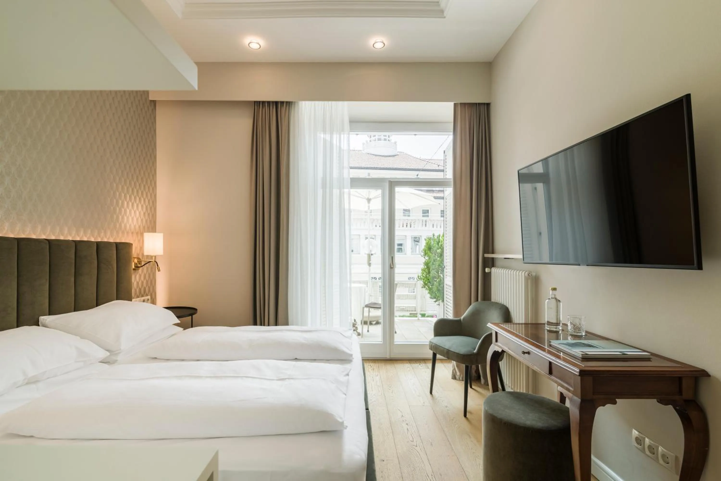 Bedroom, Bed in Hotel Europa Splendid