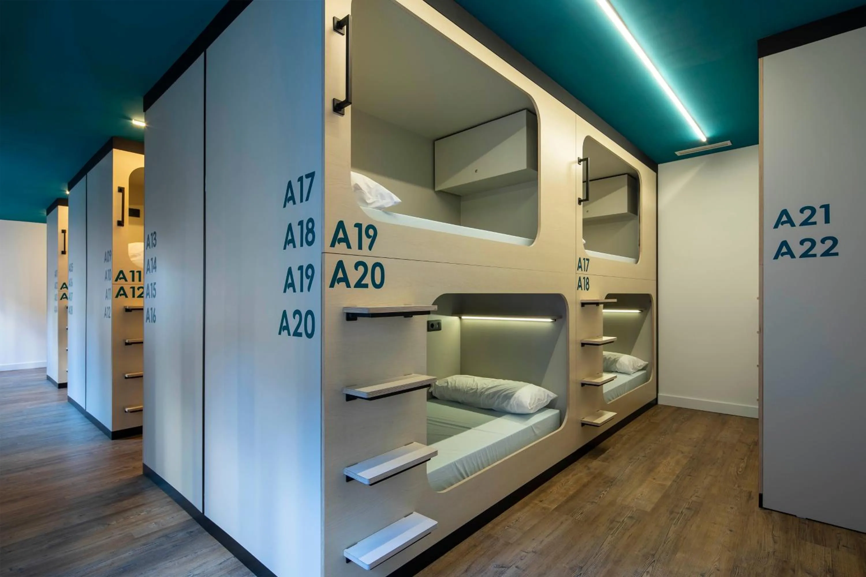 Bunk Bed in Mixed Dormitory Room in Bulezen Urban Hostel