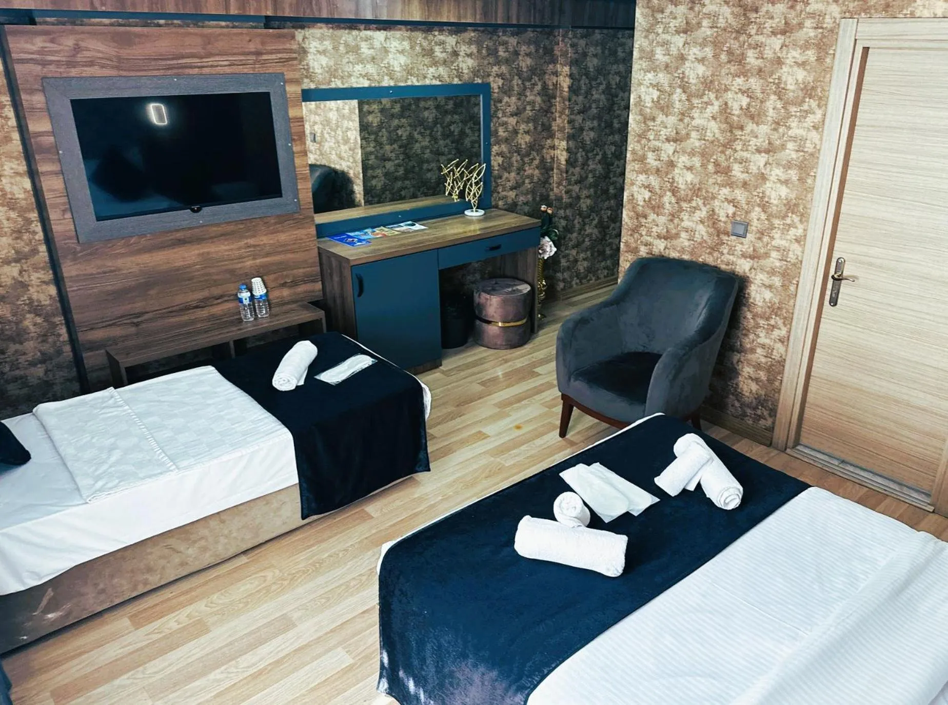 Photo of the whole room, Bed in Nişantaşı Diamond Hotel