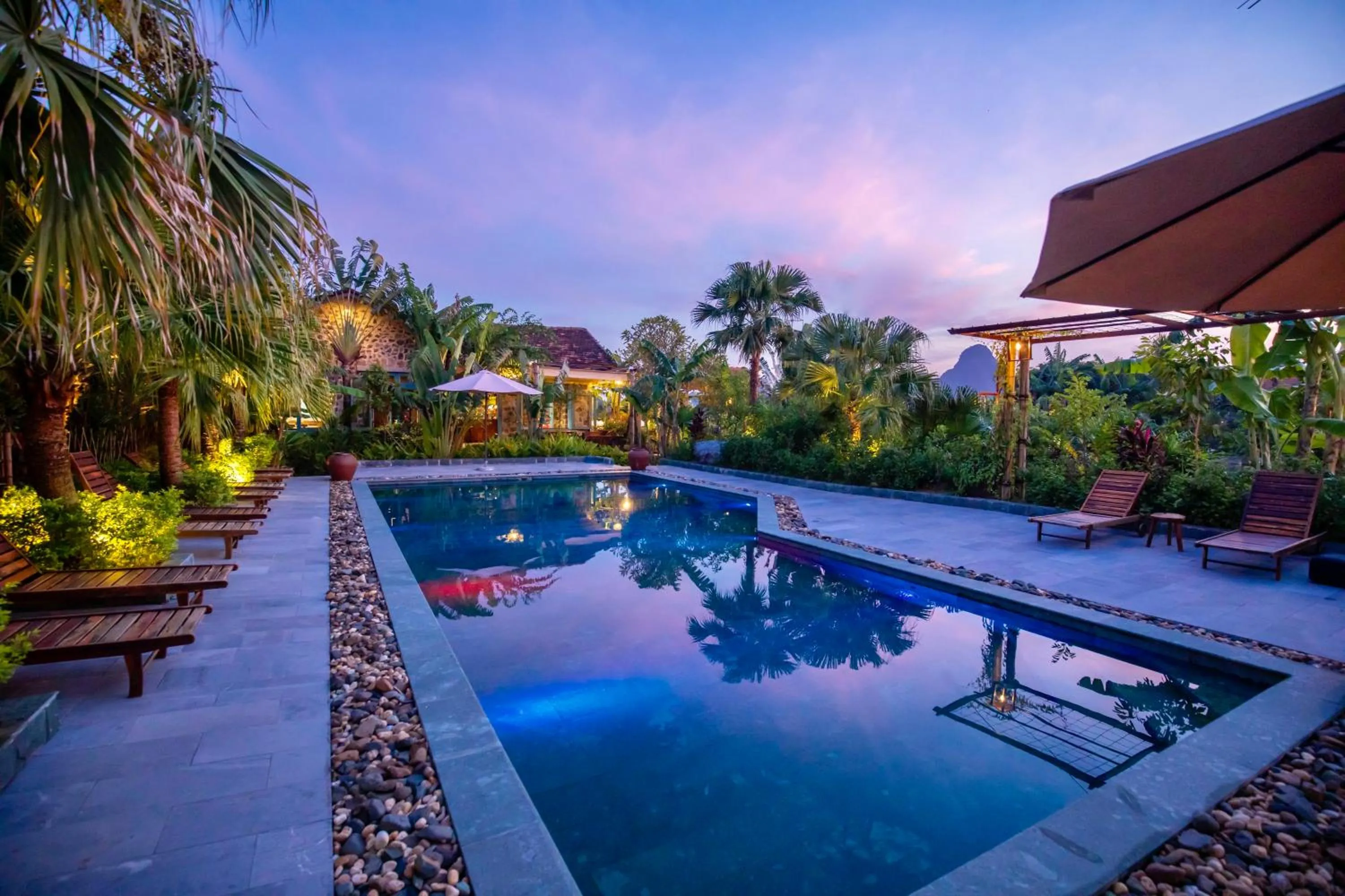 Night in ChezCao Rice Field Ecolodge Ninh Binh