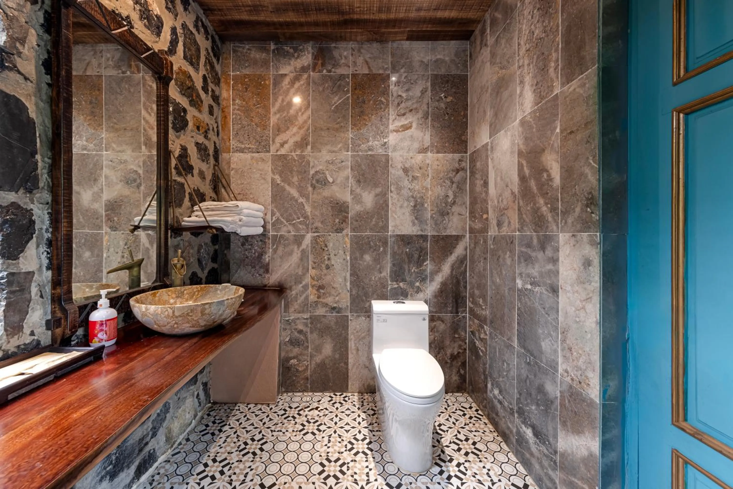 towels in ChezCao Rice Field Ecolodge Ninh Binh