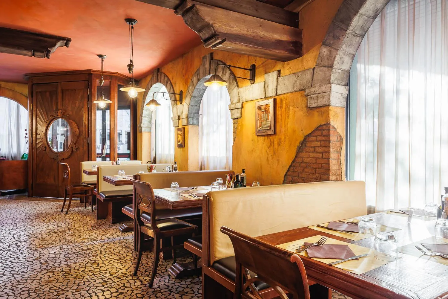 Restaurant/places to eat in JR Hotels Bologna Amadeus