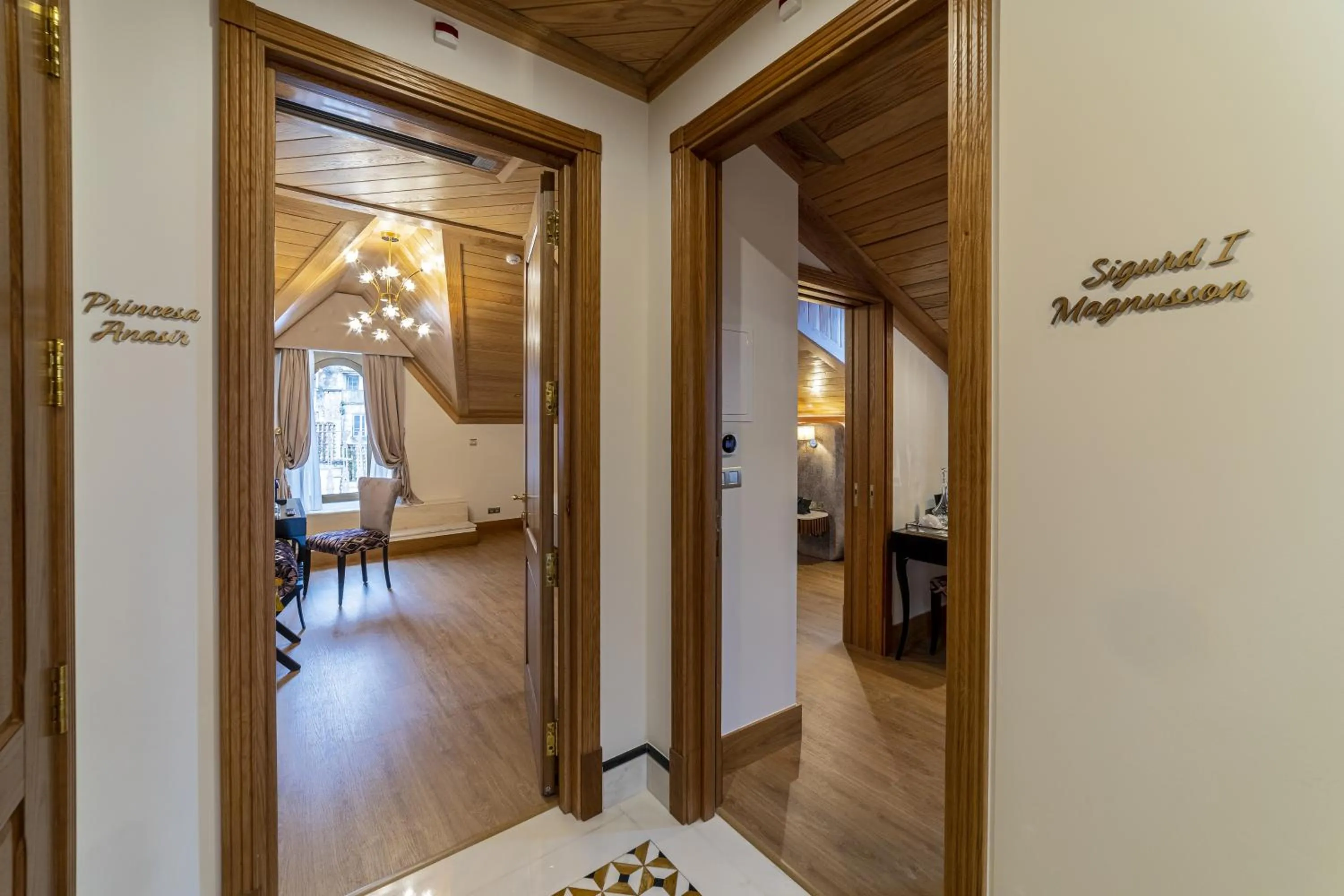 Bedroom in Sintra Marmòris Camélia