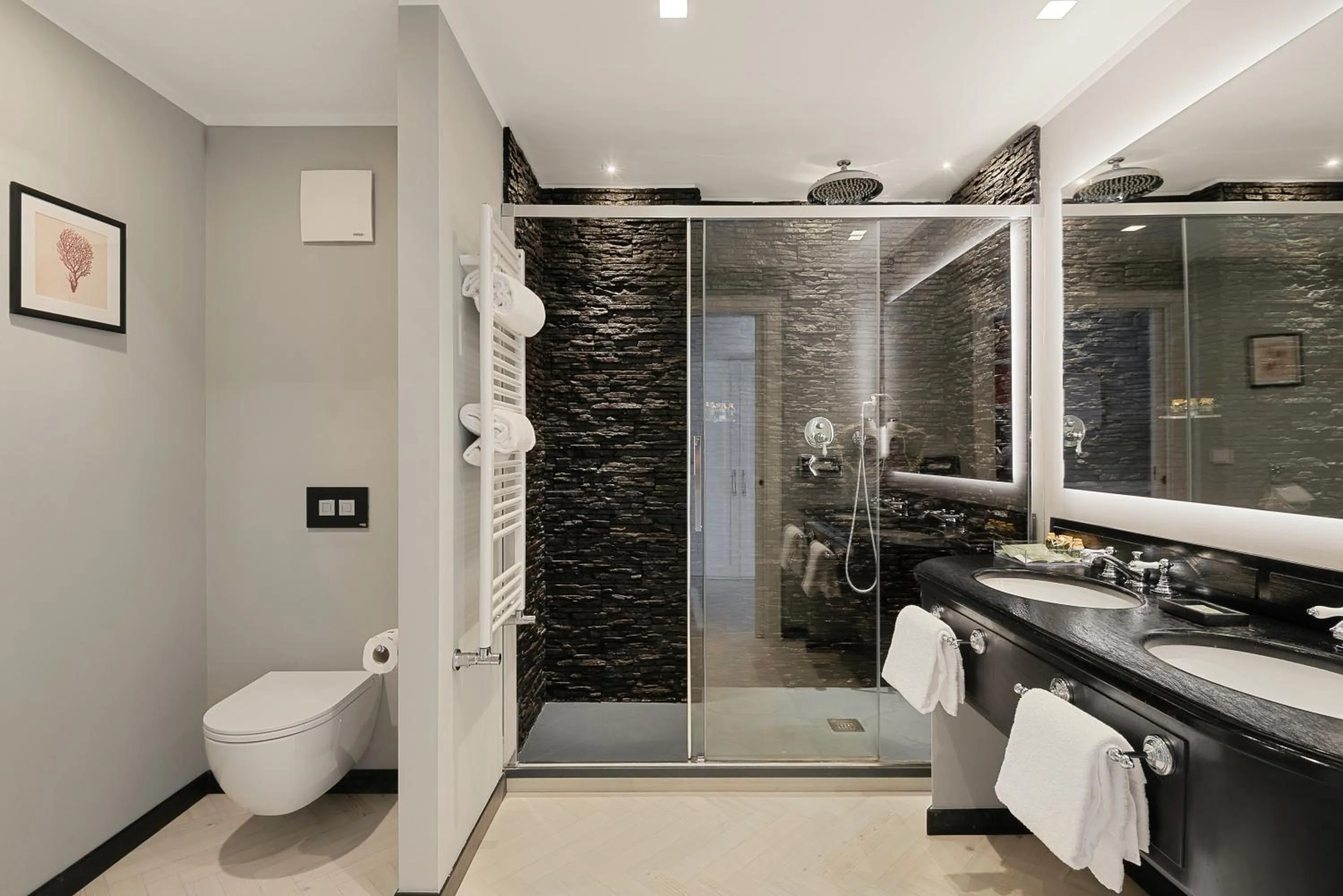 Bathroom in Hotel Vis à Vis