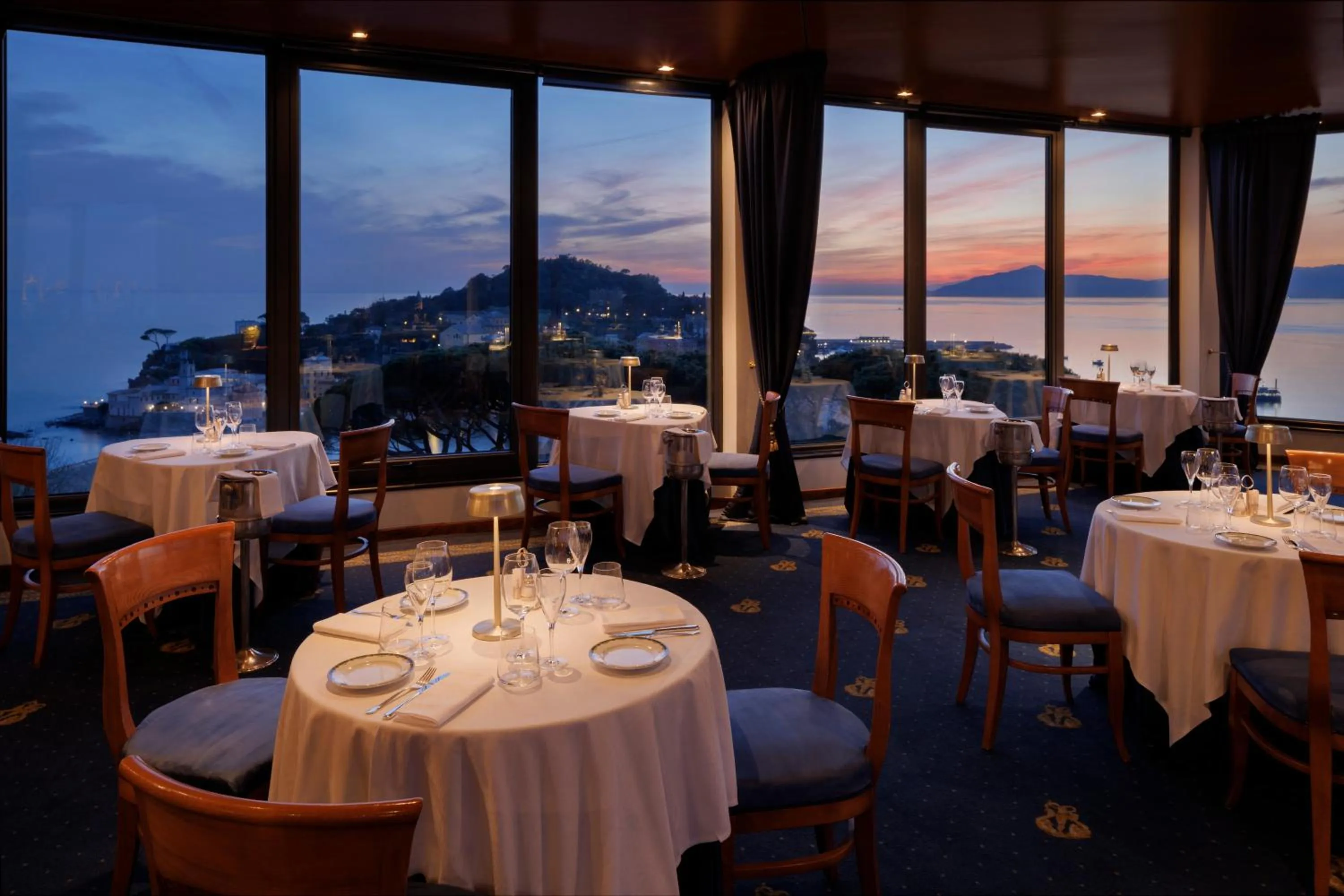 Restaurant/places to eat in Hotel Vis à Vis