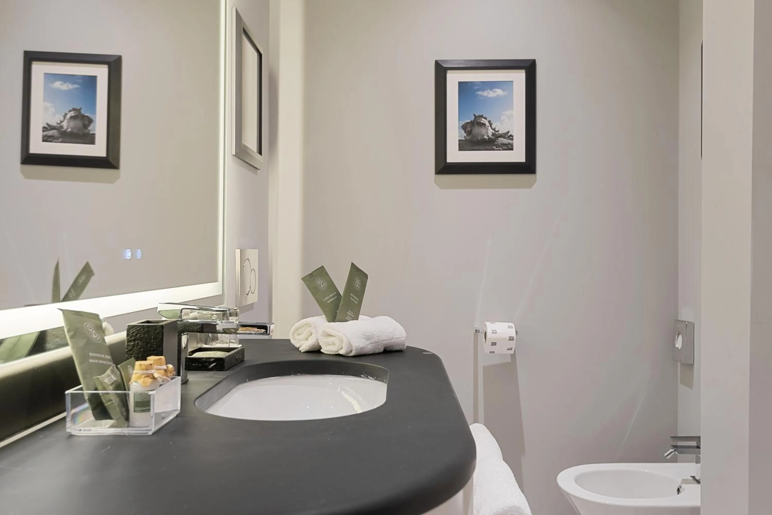 Bathroom in Hotel Vis à Vis