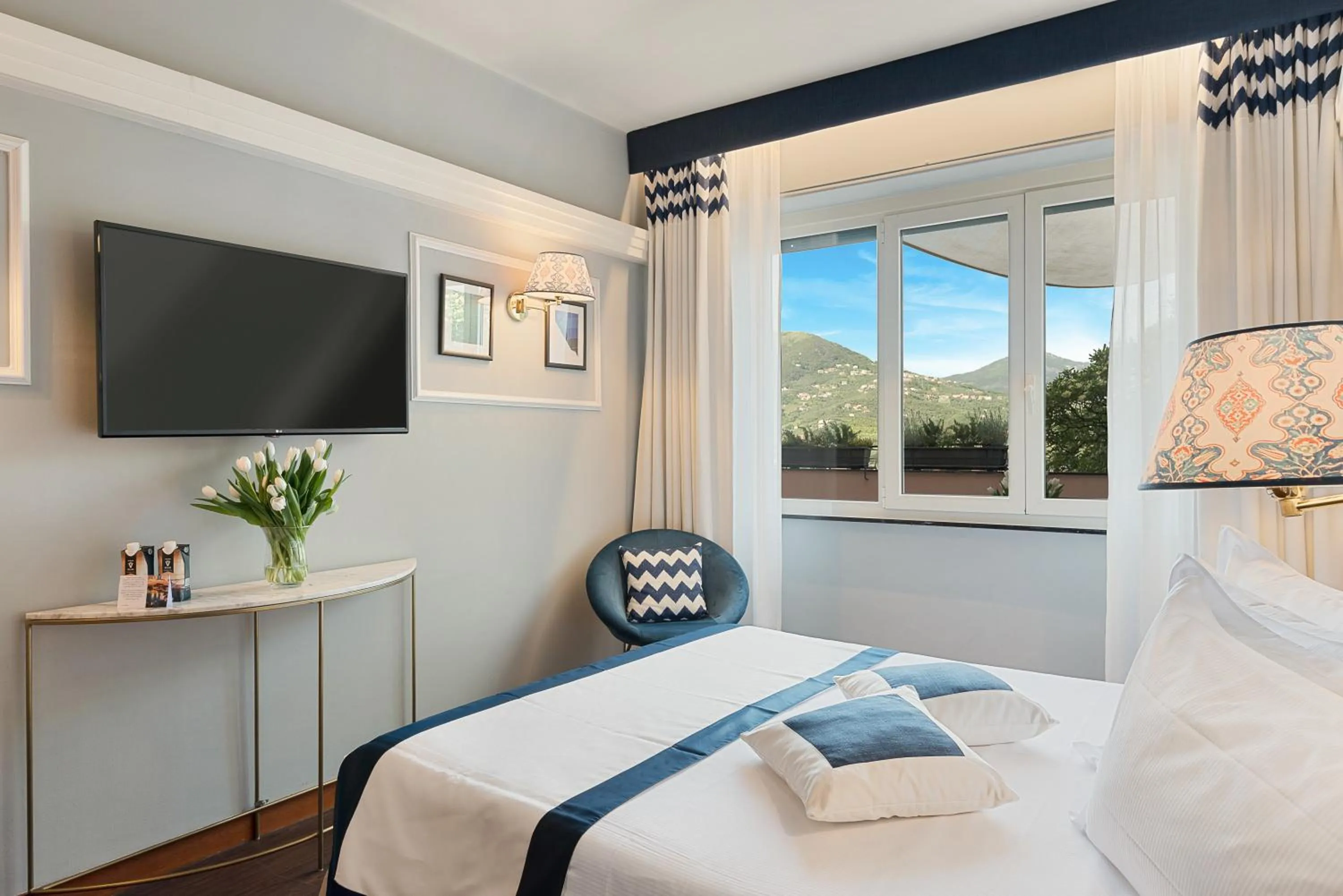 Photo of the whole room, Bed in Hotel Vis à Vis