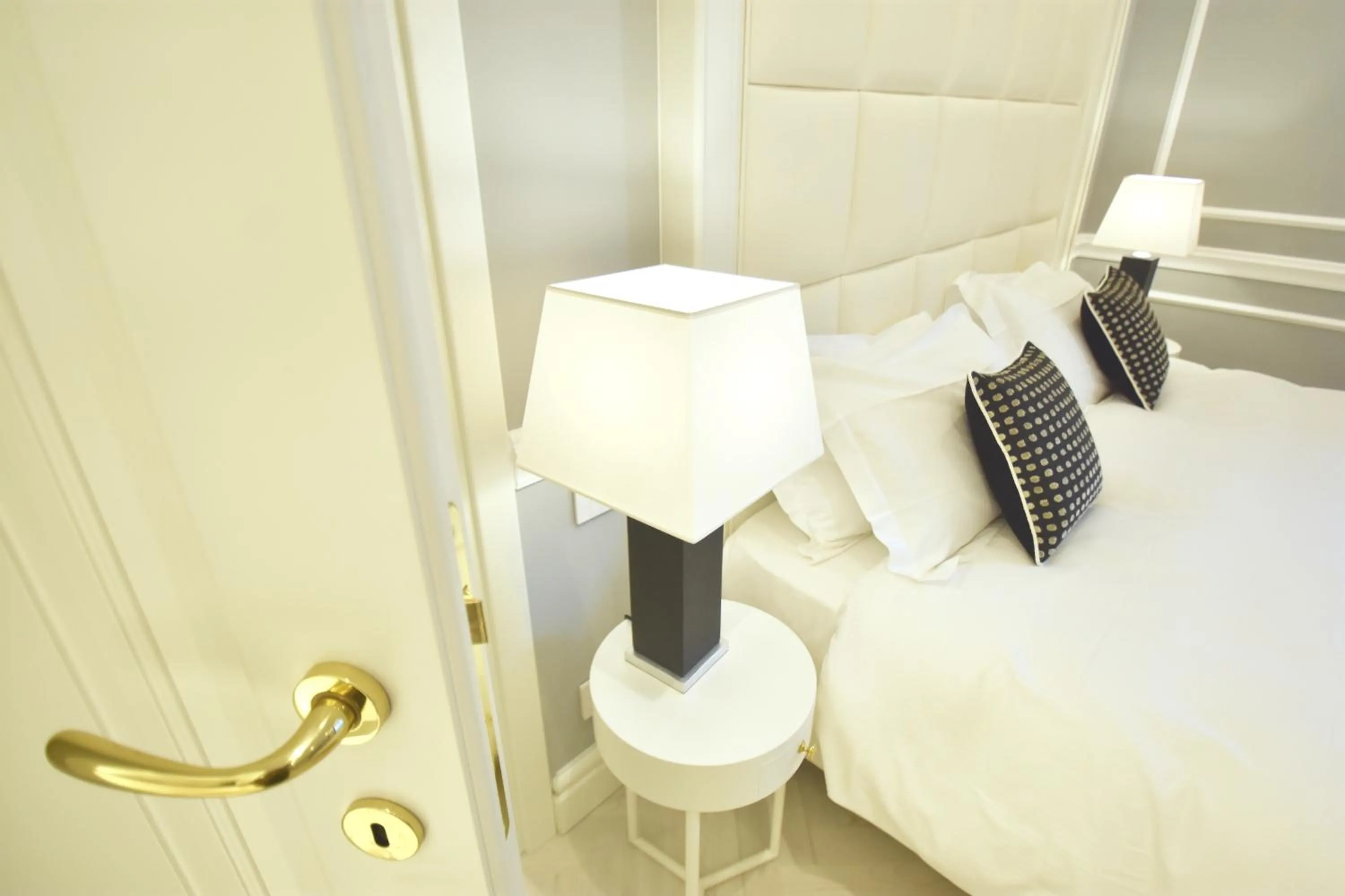 Decorative detail, Bed in Hotel Vis à Vis