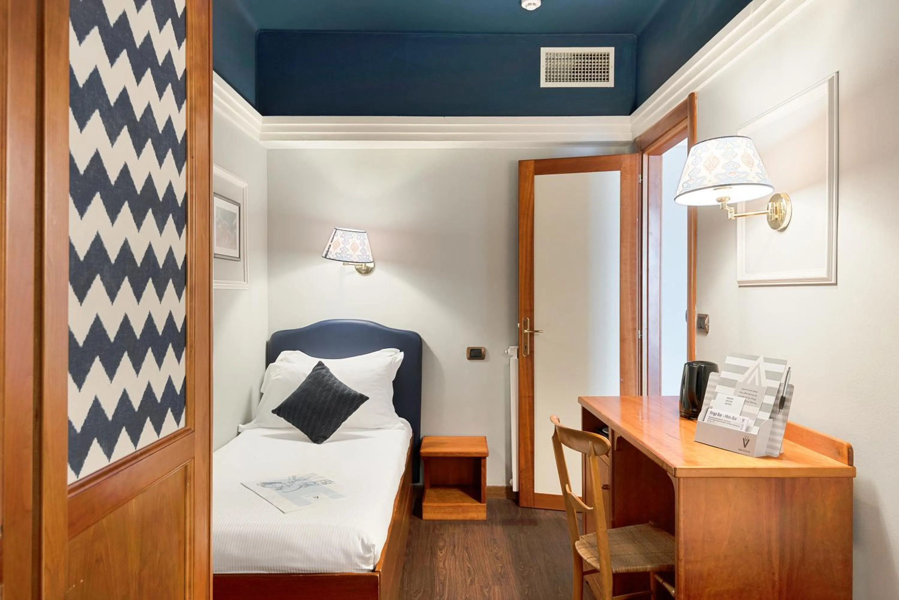 Bedroom, Bed in Hotel Vis à Vis