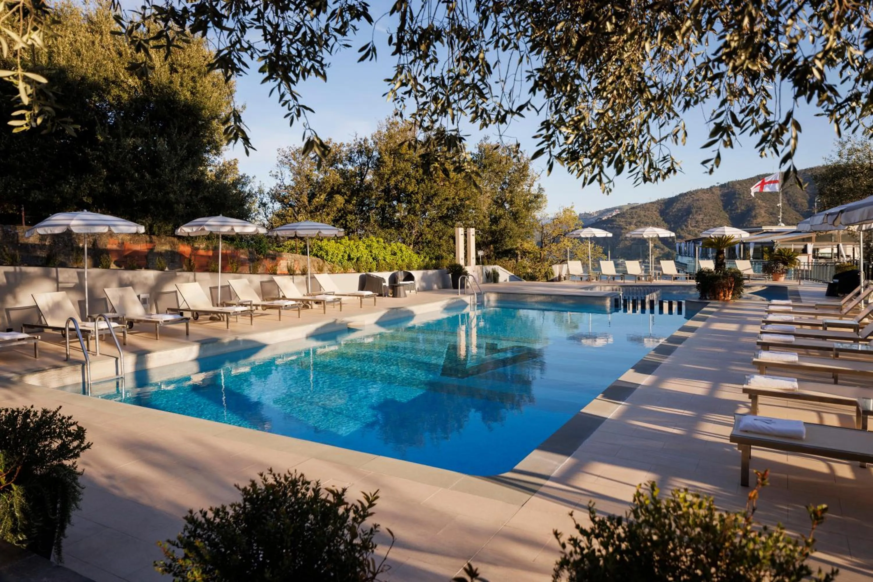 Swimming pool in Hotel Vis à Vis