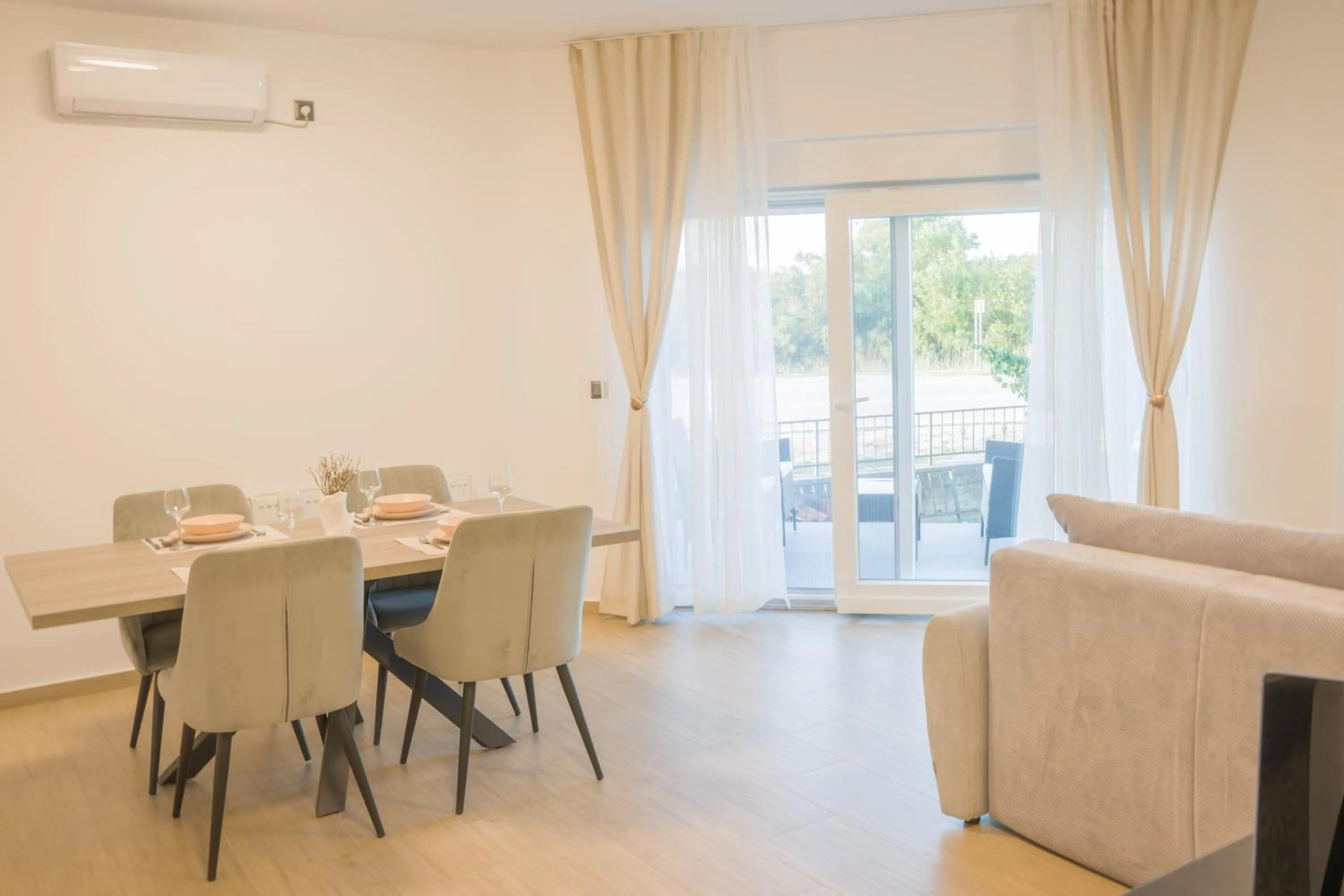 Apartmani Toni