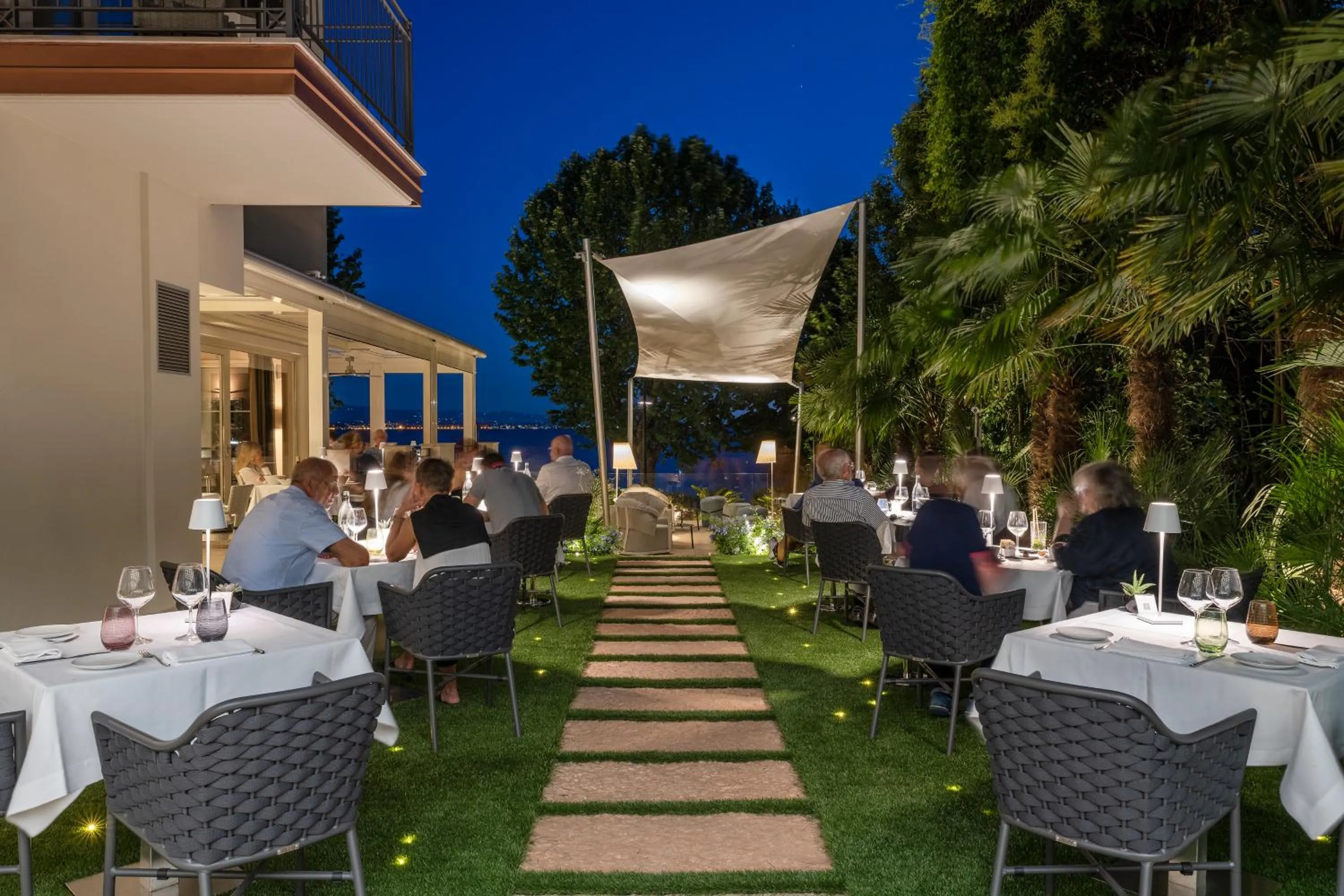 Restaurant/places to eat in Villa Rosa Hotel Desenzano